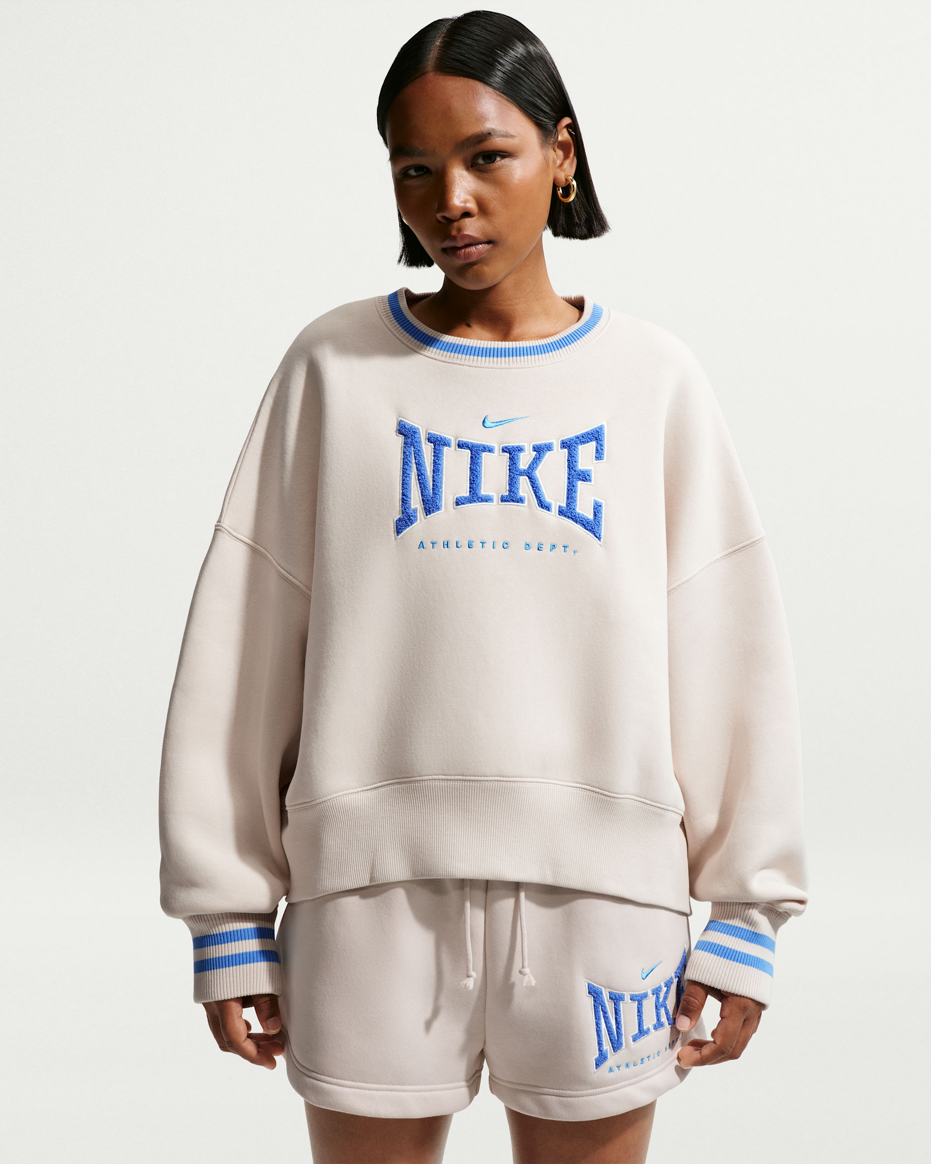 Nike Sportswear Phoenix Fleece Women's Oversized Crew-Neck Sweatshirt - Light Orewood Brown/University Blue