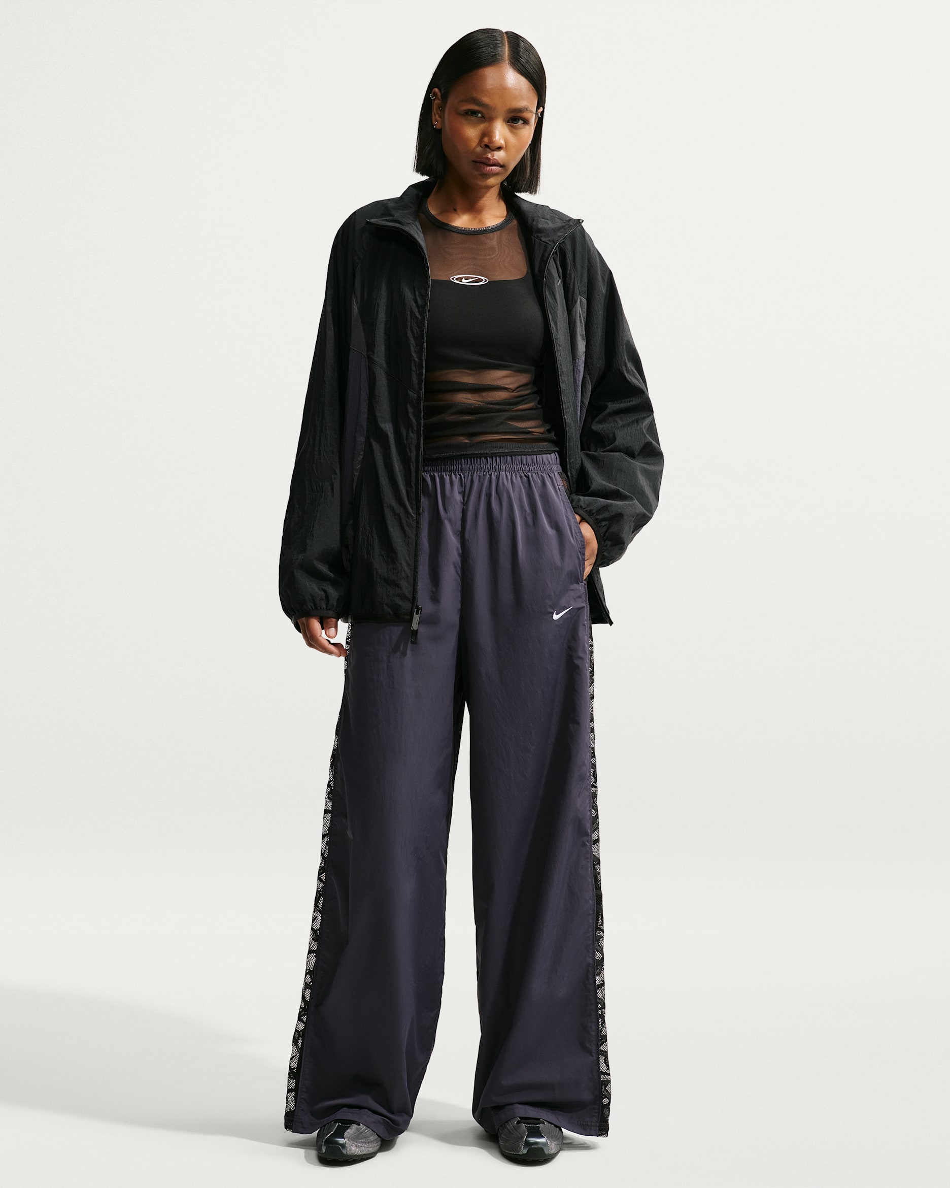 Pants deportivos de encaje de tiro medio holgados para mujer Nike Sportswear - Parrilla/Negro/Blanco