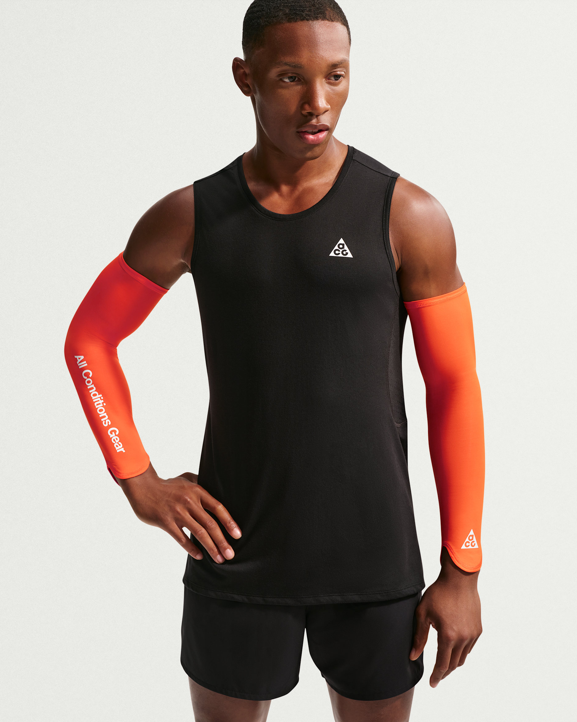 나이키 ACG UV 쿨링 슬리브(1켤레) - 세이프티 오렌지/세이프티 오렌지/서밋 화이트