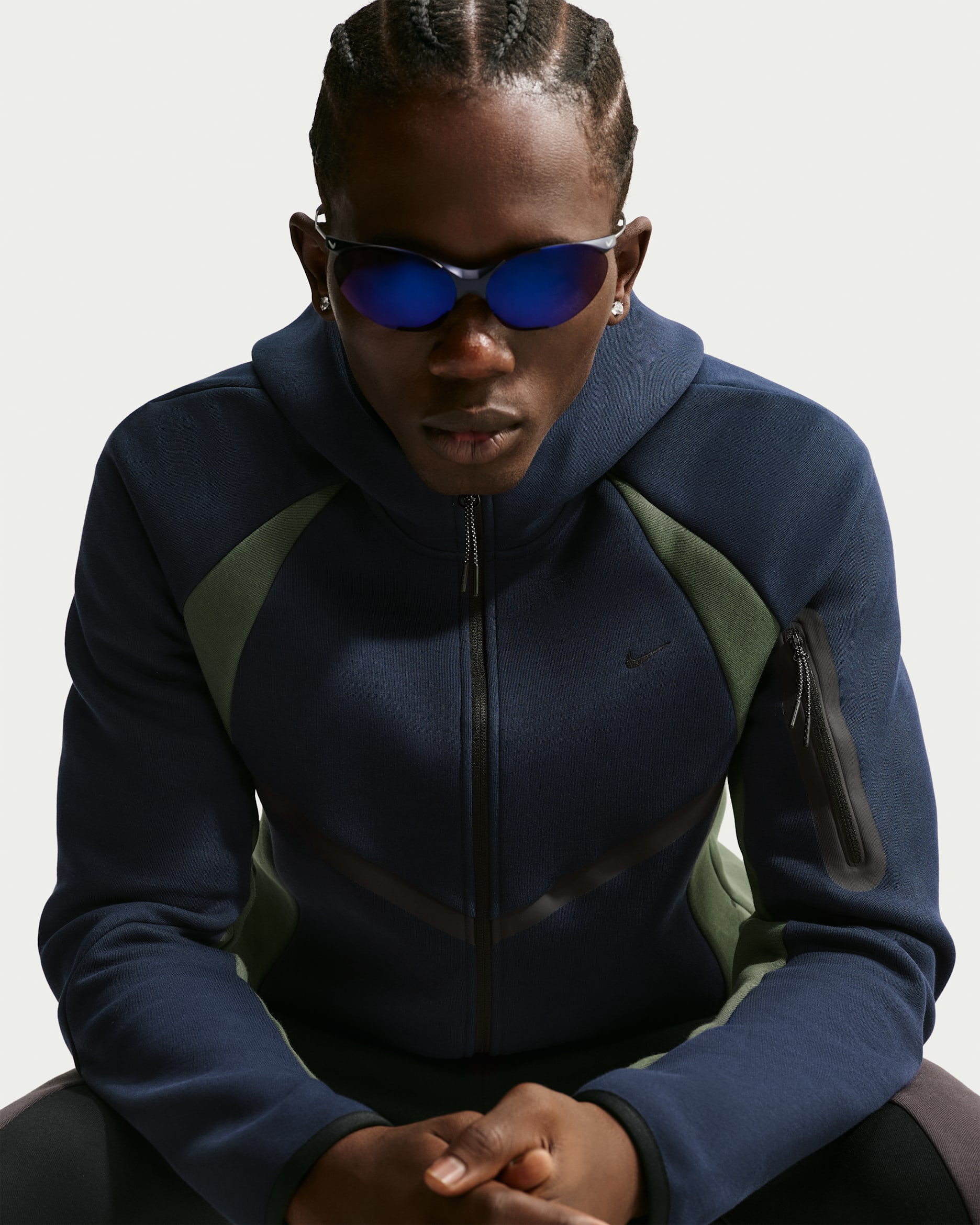 Nike Tech Windrunner-Fleecejacke mit durchgehendem Reißverschluss und Color-Block-Design (Herren) - Obsidian/Camo Green/Schwarz