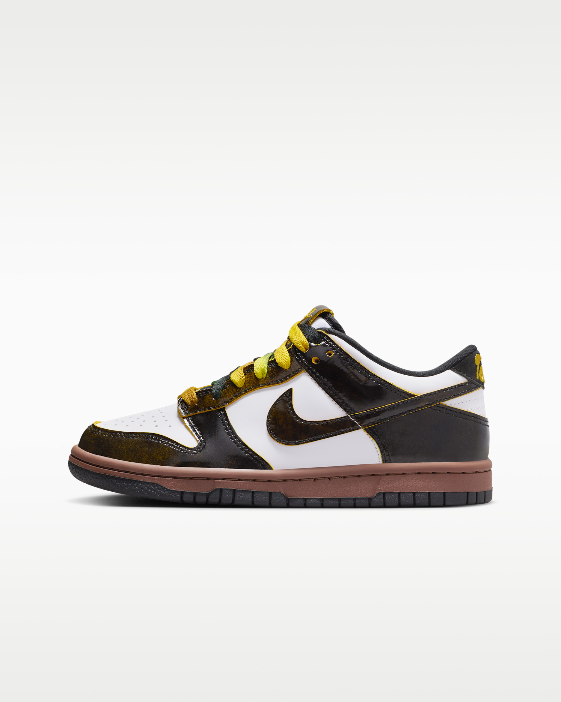 Nike Dunk 低筒 SE 大童鞋款 - 白色/黑色/Fauna Brown/Bright Citron