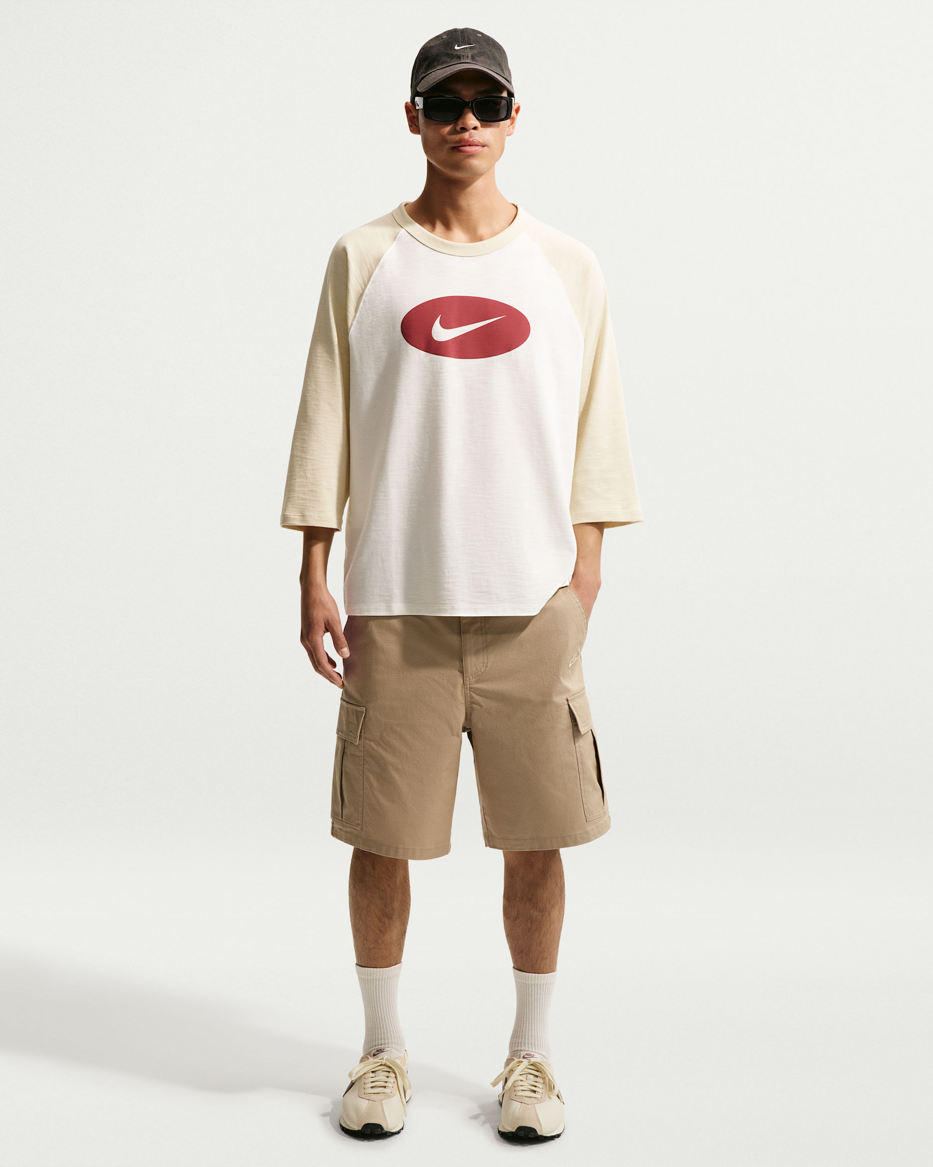 나이키 클럽 남성 우븐 카고 쇼츠 - 파라슈트 베이지/파라슈트 베이지