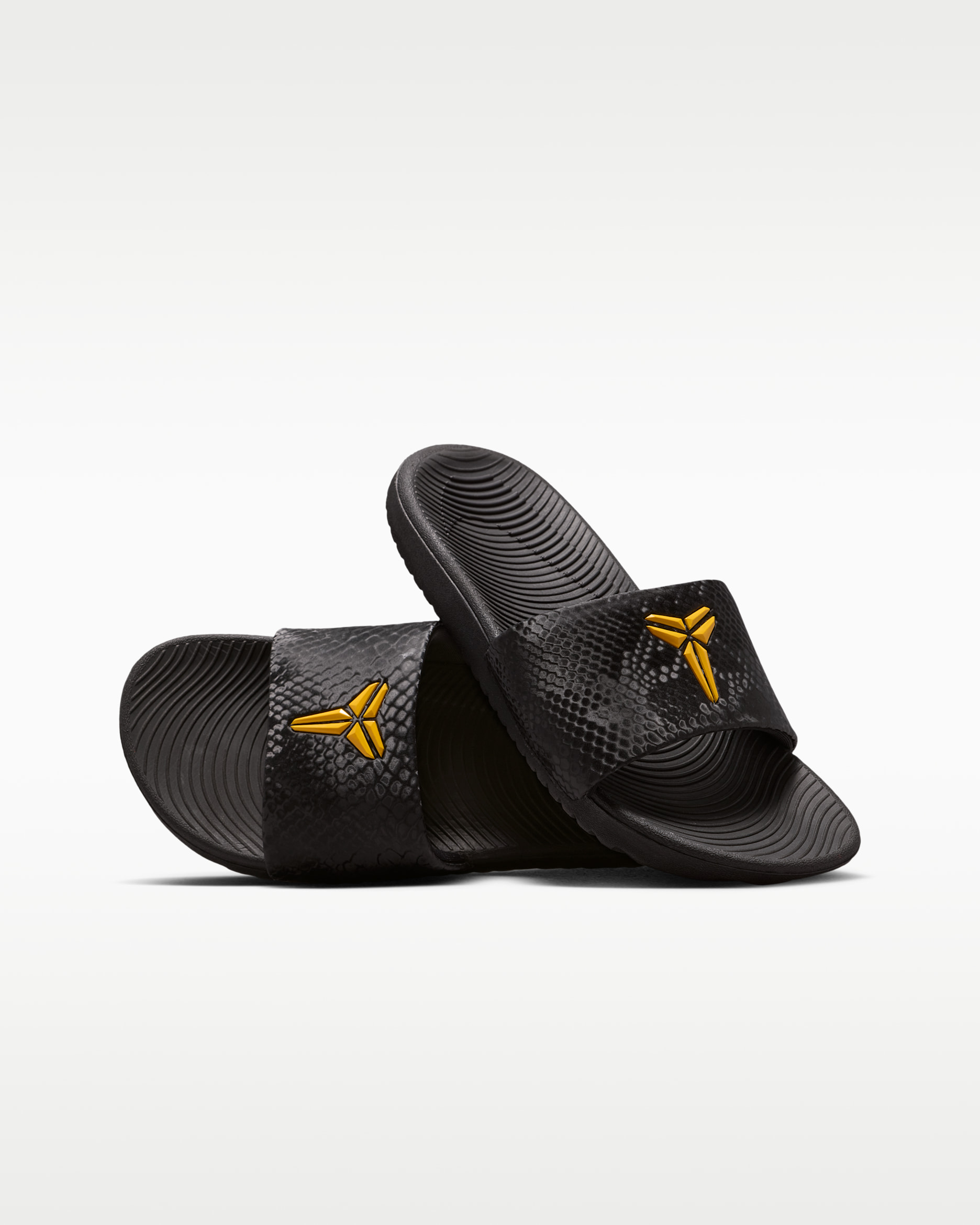 コービー カワ キッズスライド - ブラック/ユニバーシティゴールド