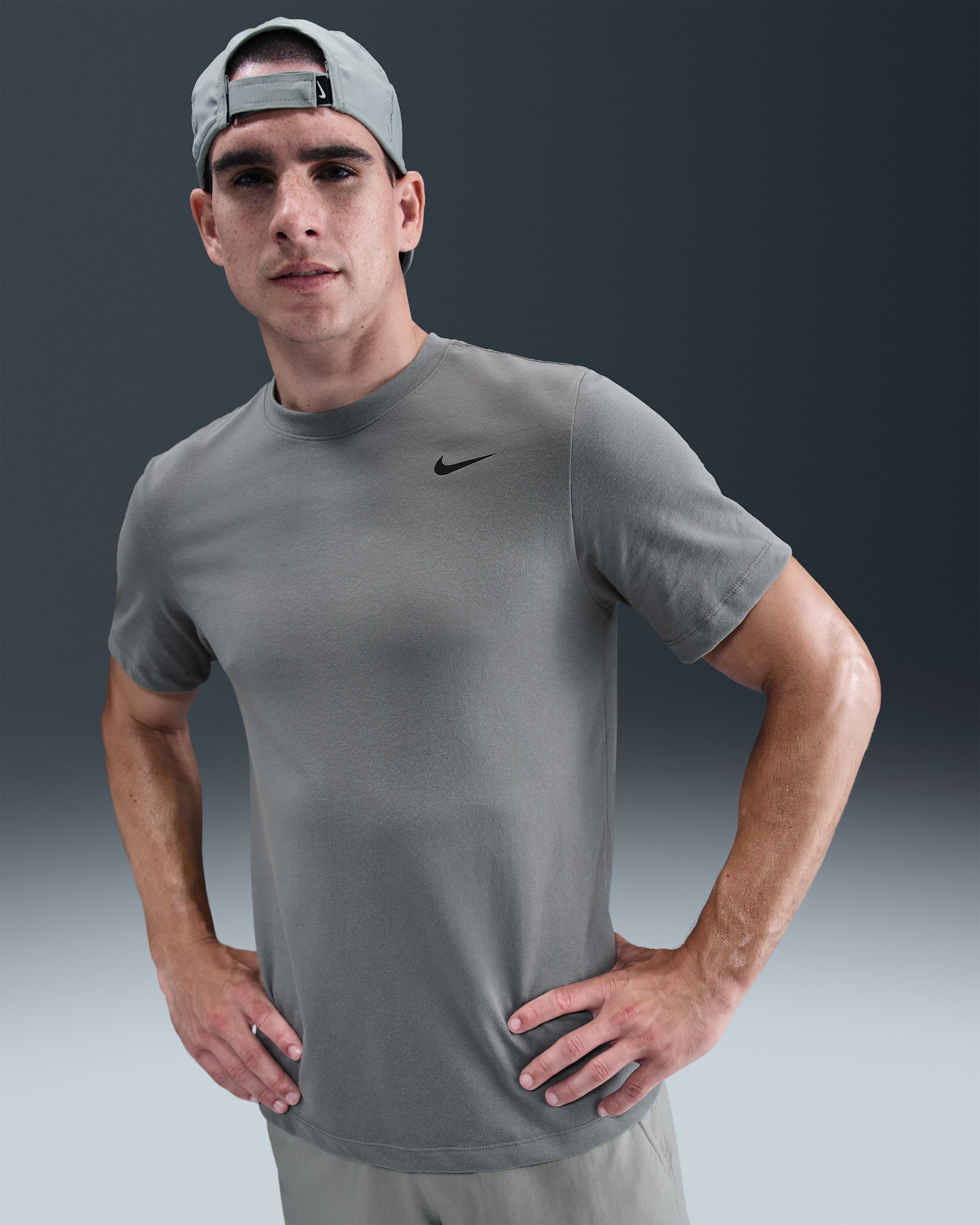 Nike Dri-FIT Men's Fitness T-Shirt - Smoke Grey/Black