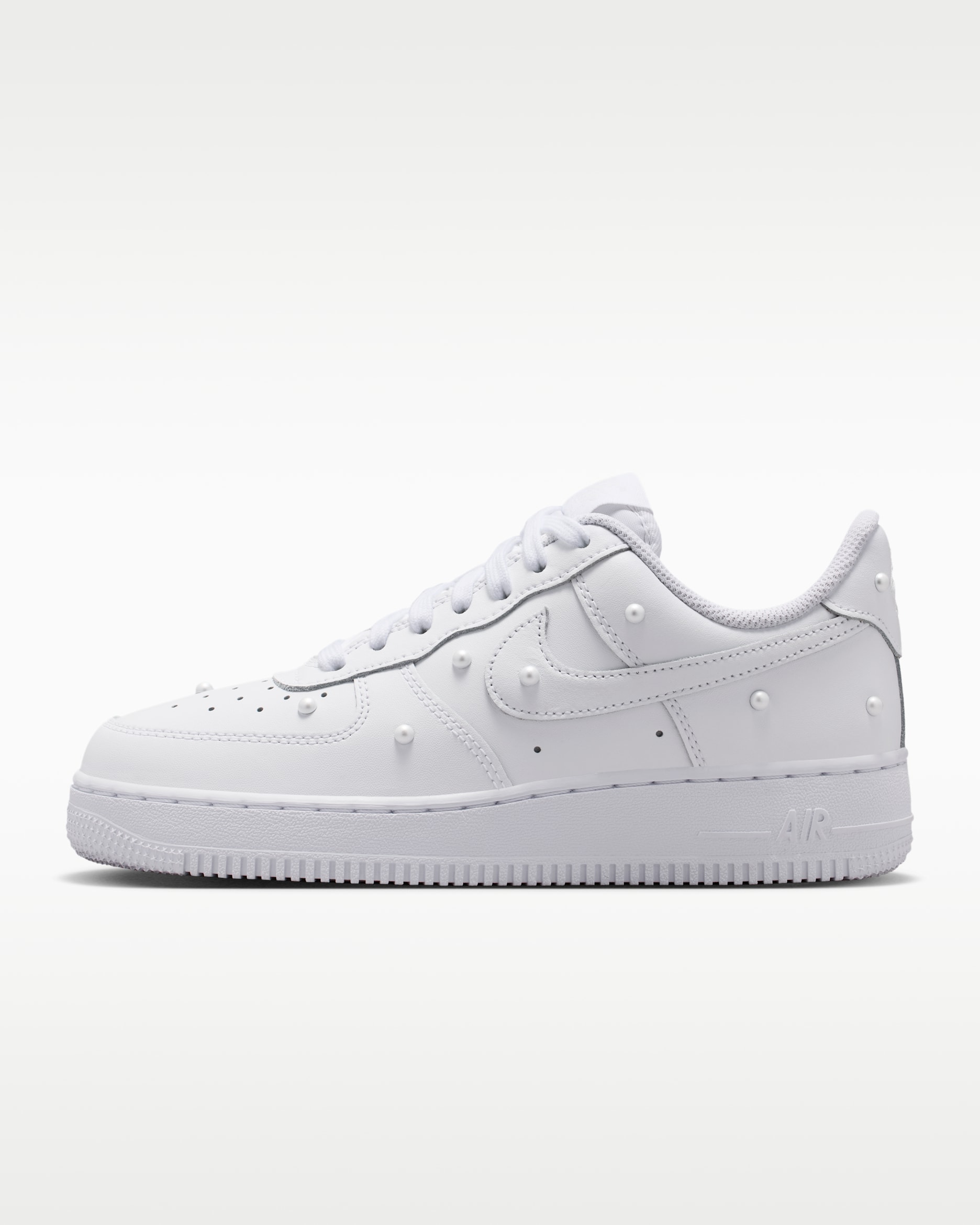Nike Air Force 1 '07 SE Women's Shoes - White/Metallic Summit White/White