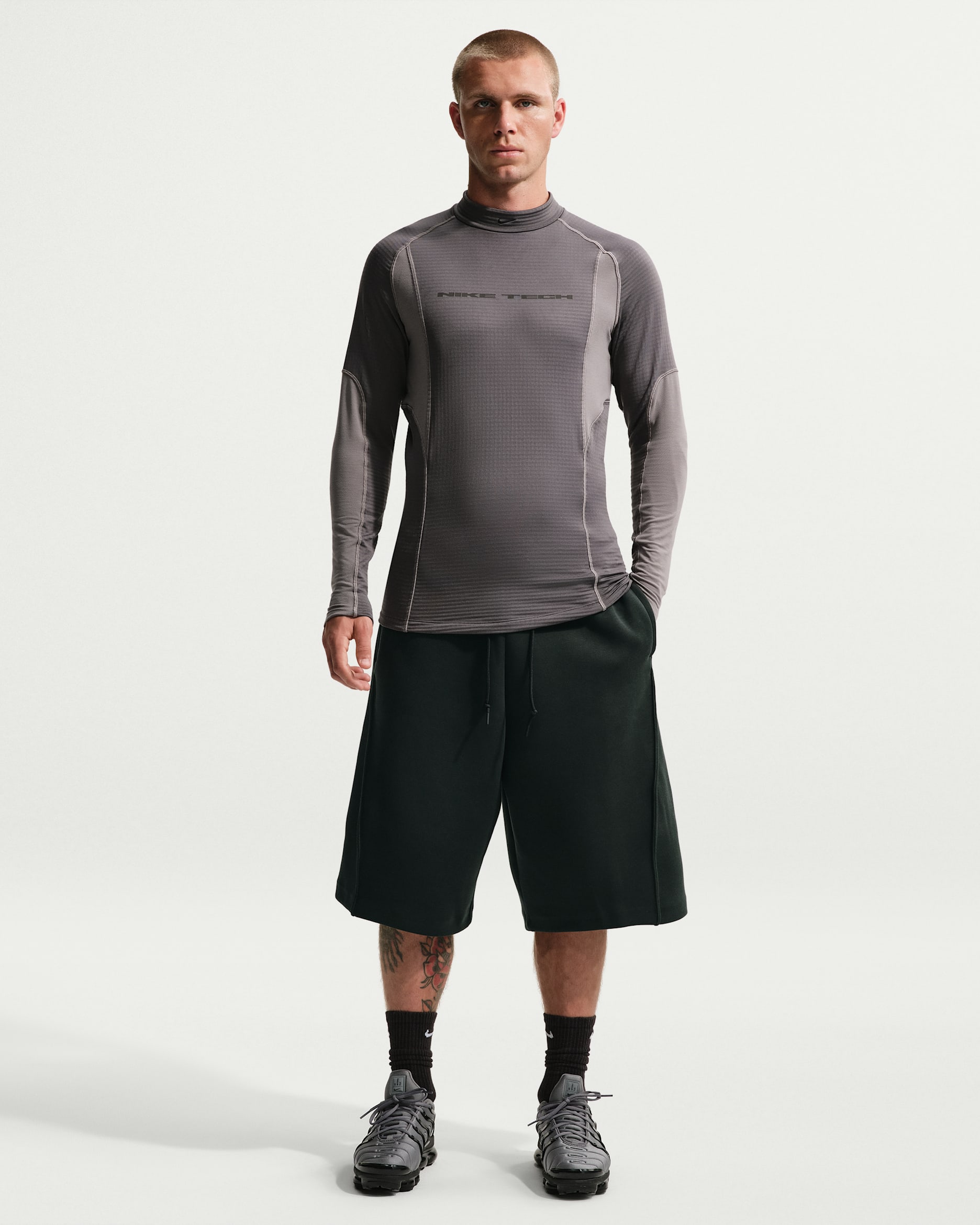 Short oversize en Fleece Nike Tech pour homme - Black Spruce/Noir