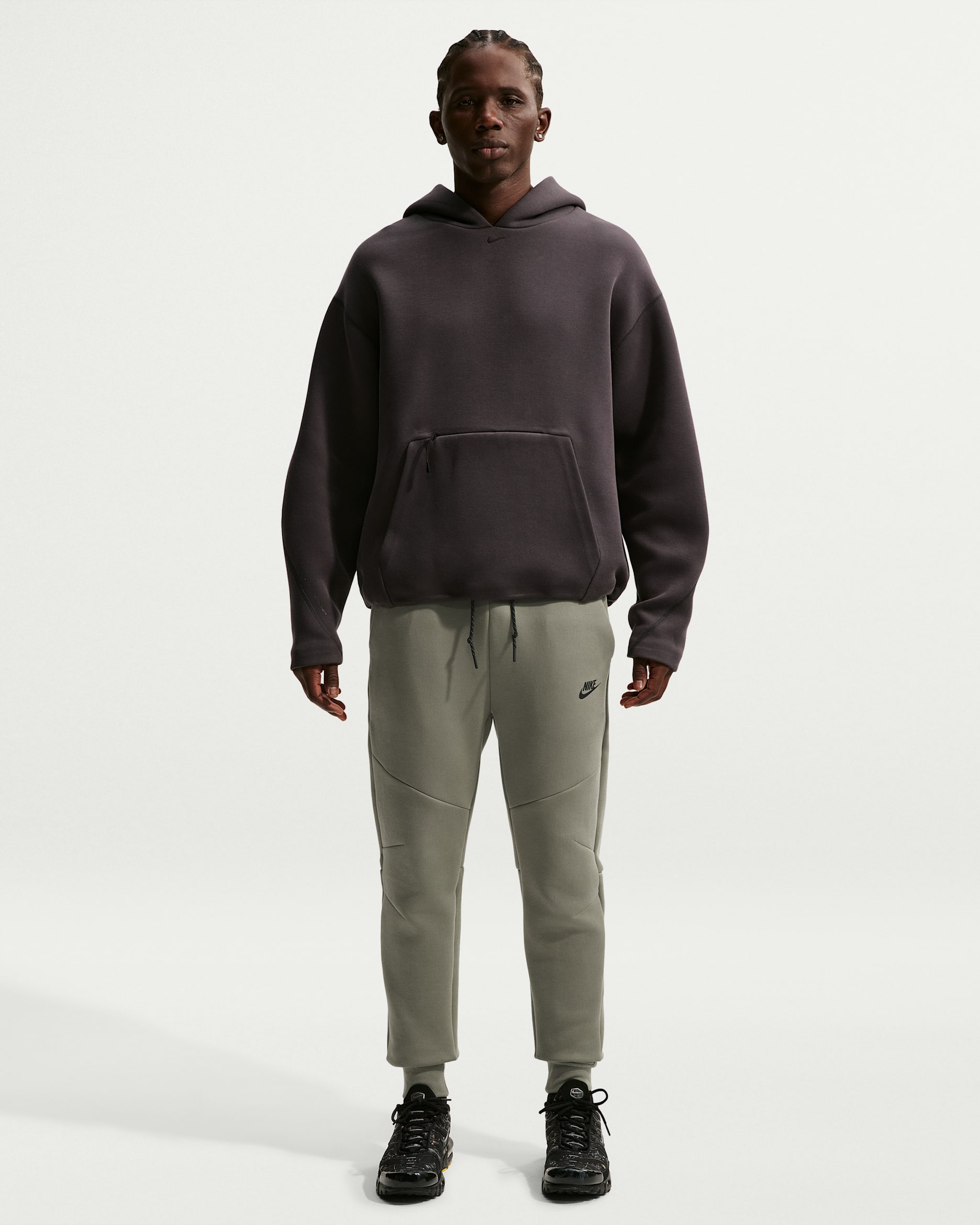 Nike Tech Men's Fleece Joggers - Silver Sage/Light Pumice/Black