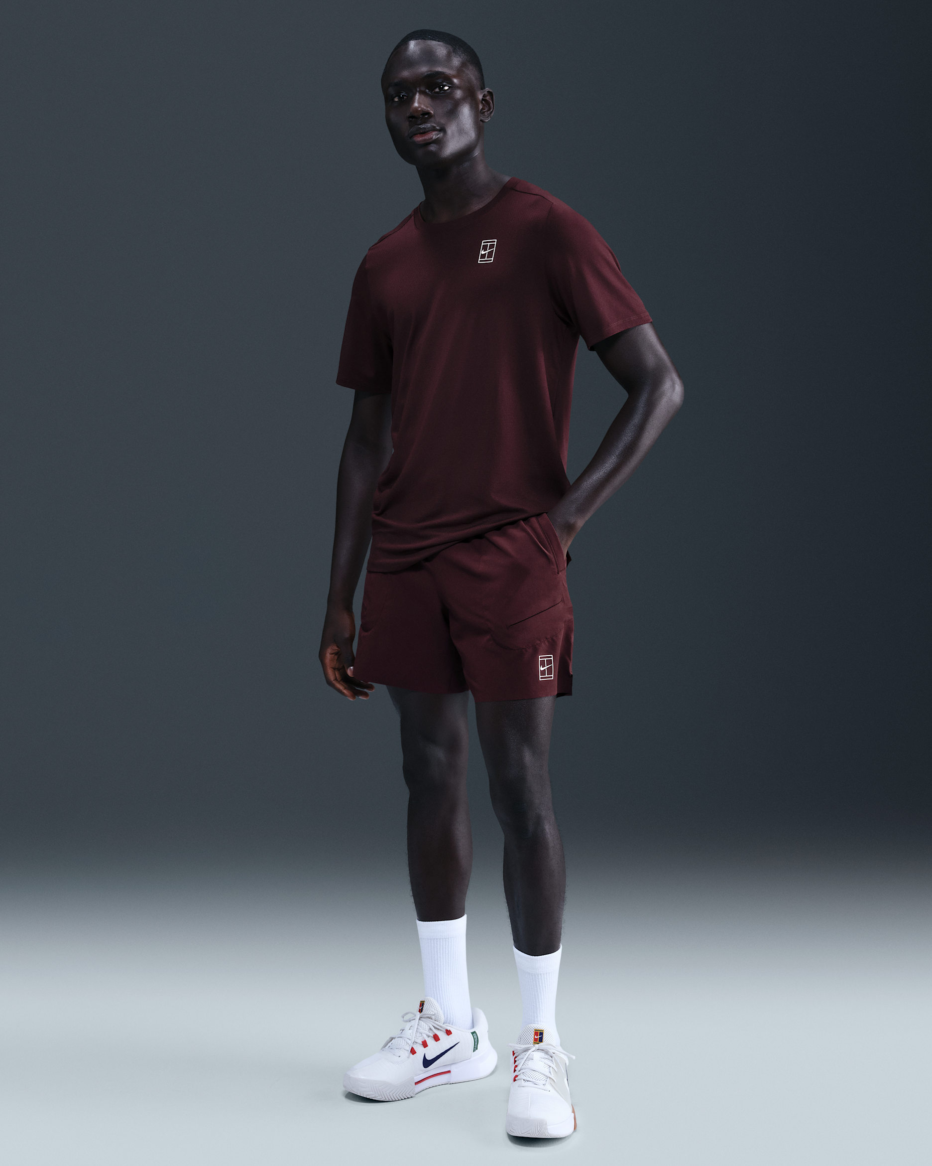 Shorts de tenis Dri-FIT de 15 cm para hombre NikeCourt Advantage - Burdeos enérgico/Blanco