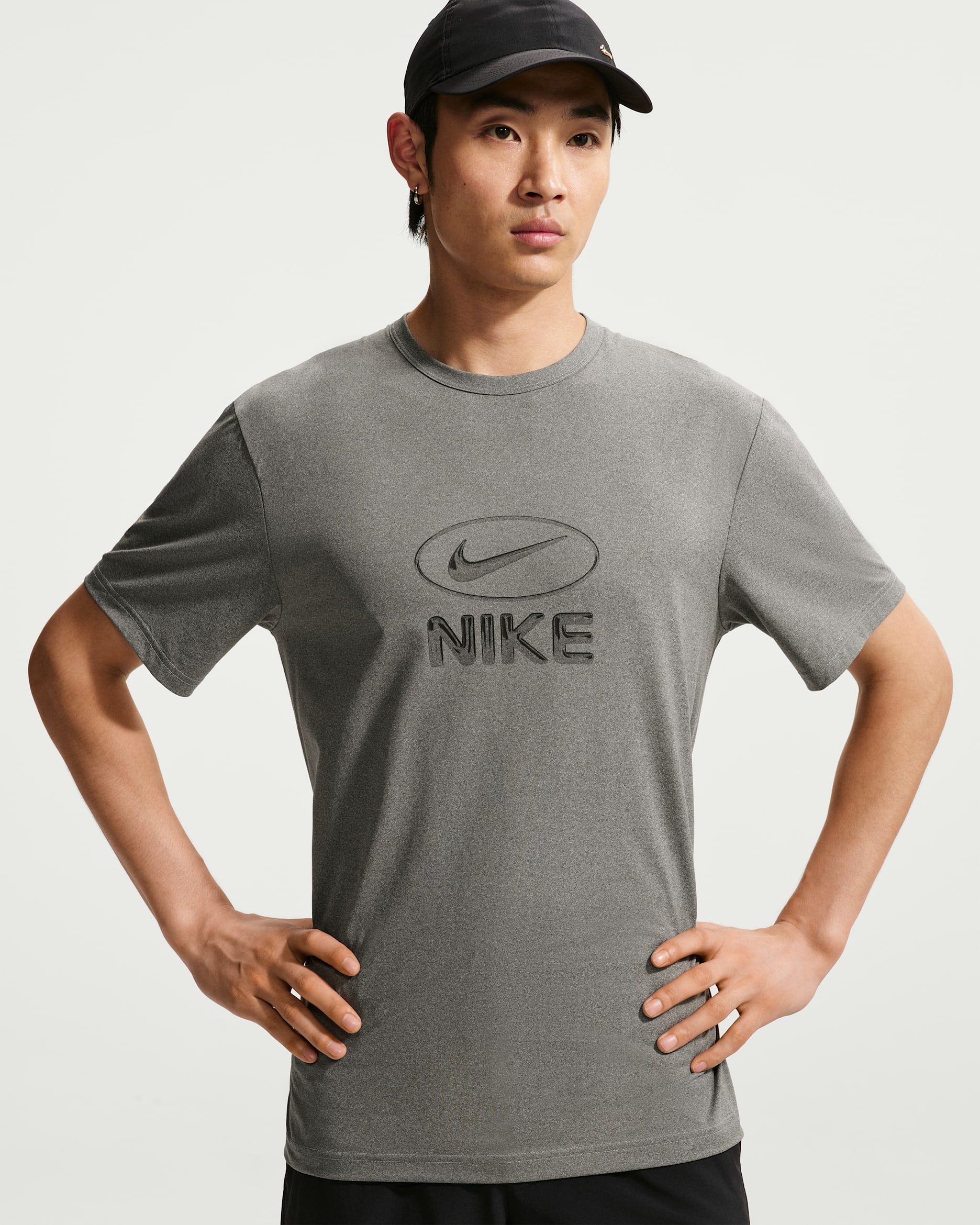 ナイキ ハイバース メンズ Dri-FIT UV プロテクション トレーニング Tシャツ - スモークグレー/ヘザー/ブラック