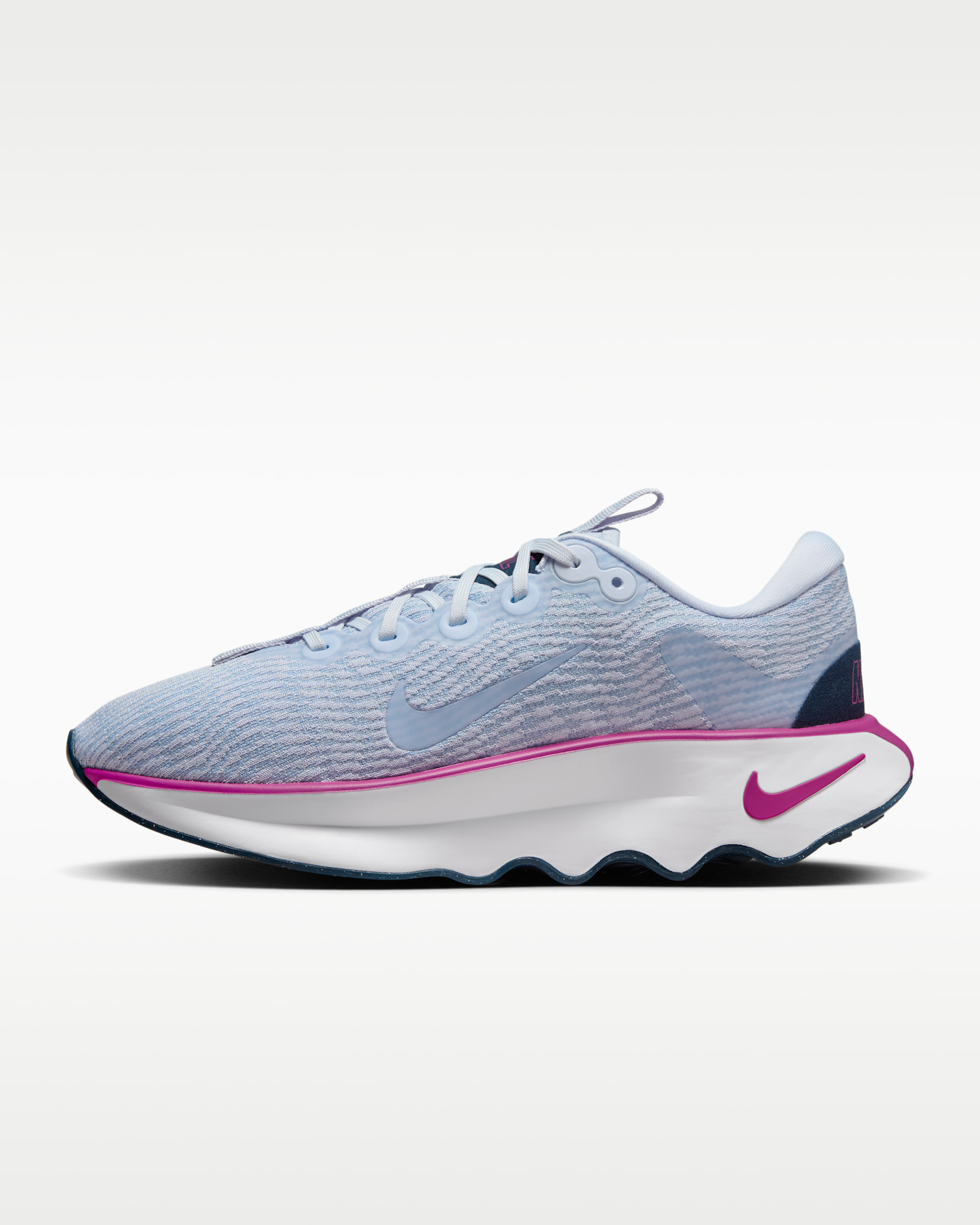 Nike Motiva 女款健走鞋 - Football Grey/Hot Fuchsia/Armory Navy/Football Grey