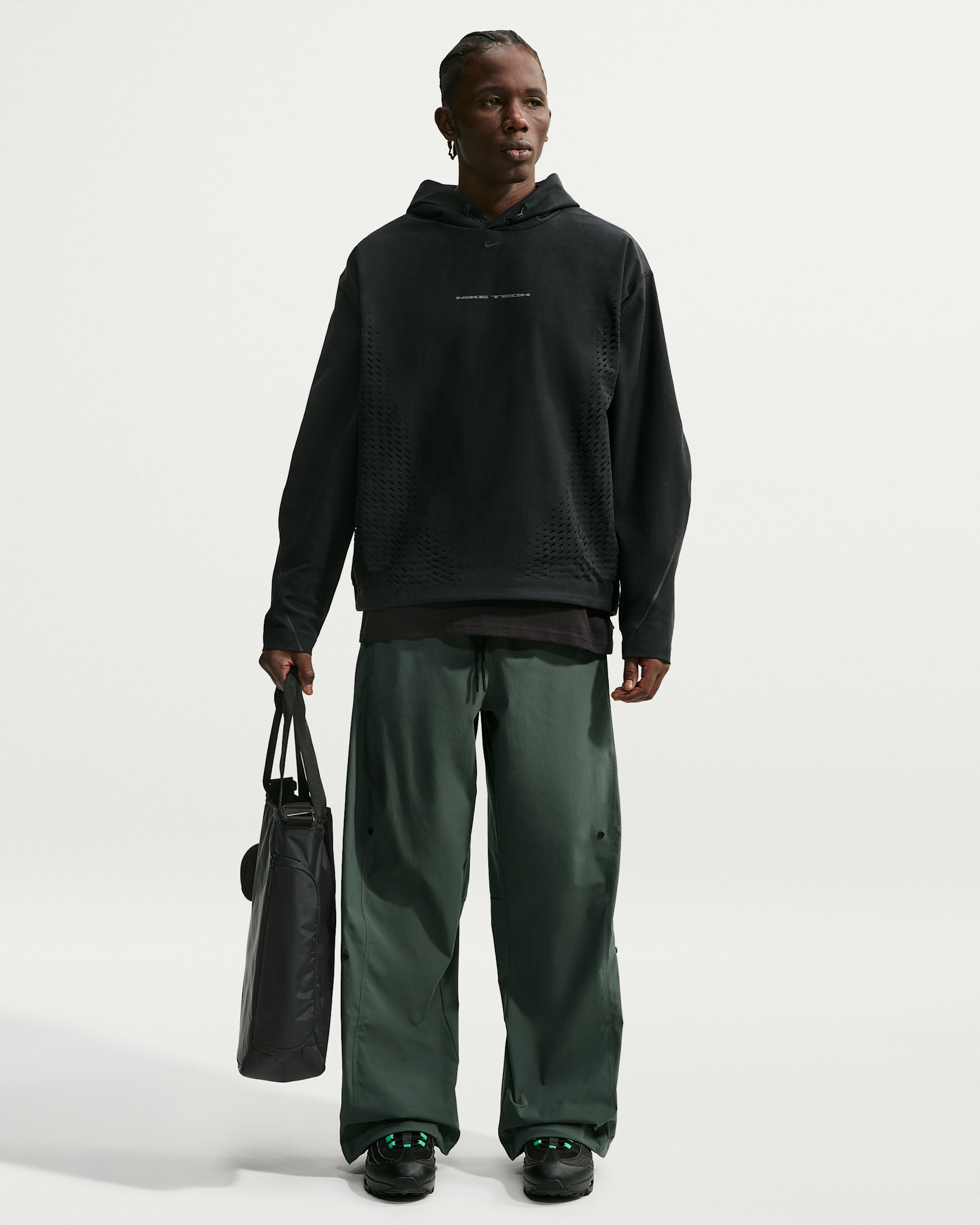 Nike Tech Helios Men's Dri-FIT Trousers - Camo Green/Black