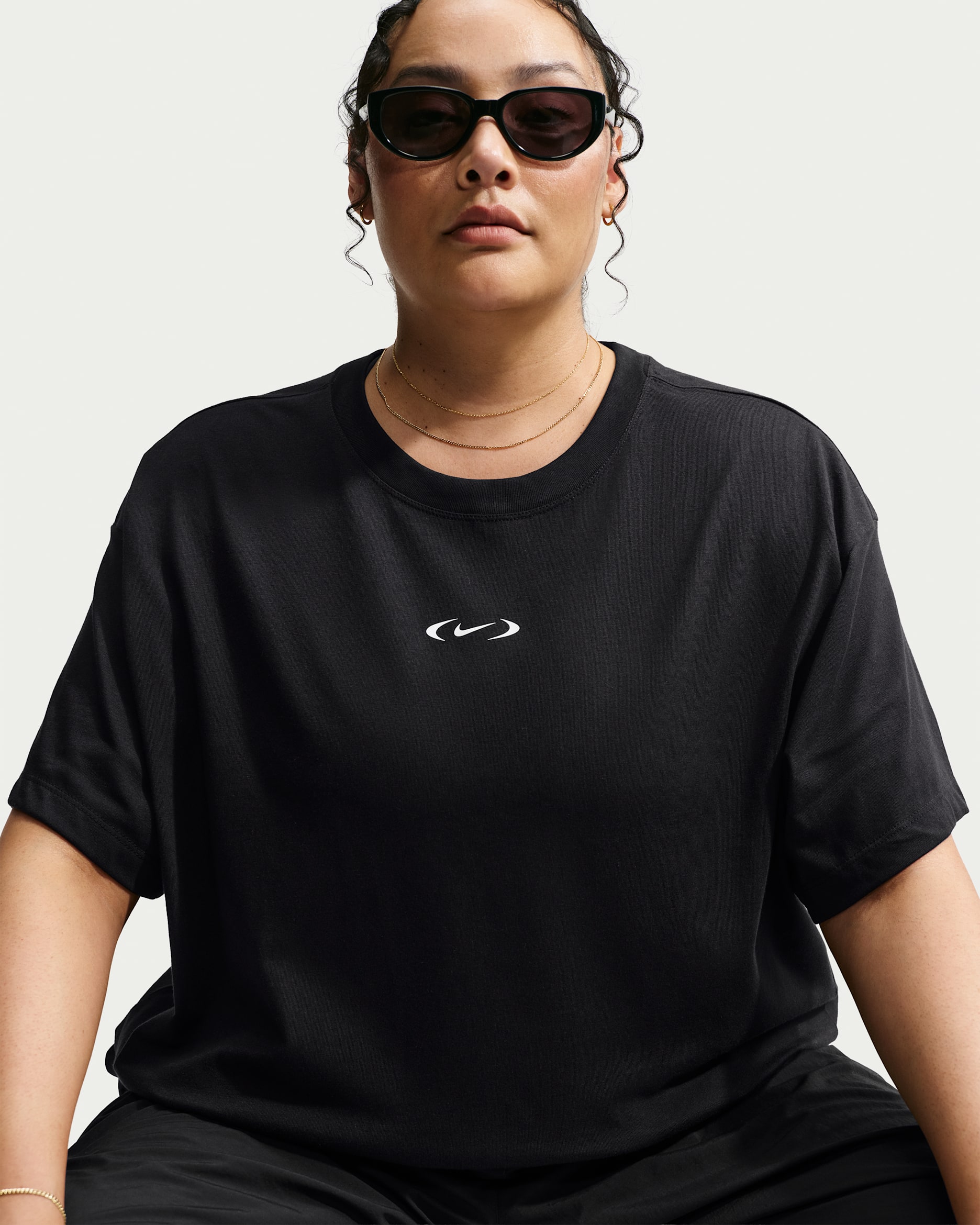 Nike Sportswear Classic Women's Loose T-Shirt (Plus Size) - Black