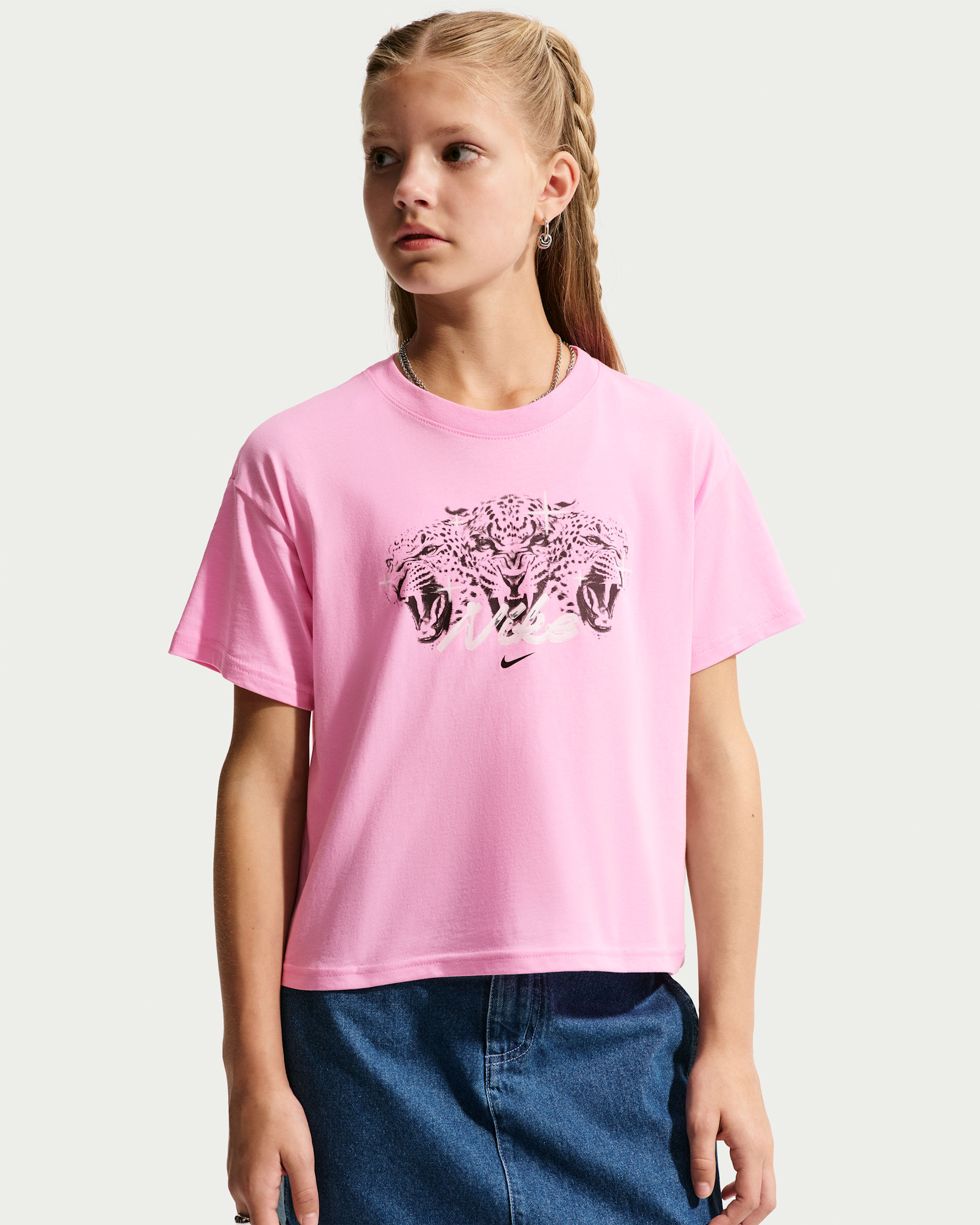 Nike Sportswear Older Kids' (Girls') T-Shirt - Pink Rise