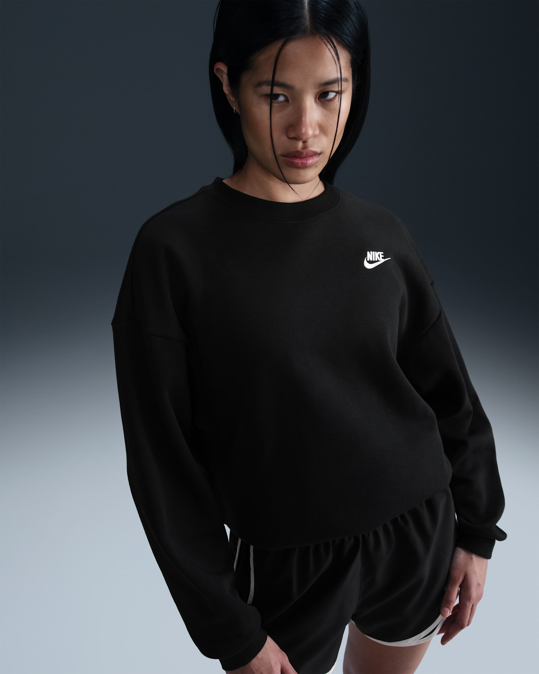 Sudadera de cuello redondo holgada para mujer Nike Sportswear Club Fleece - Negro/Blanco