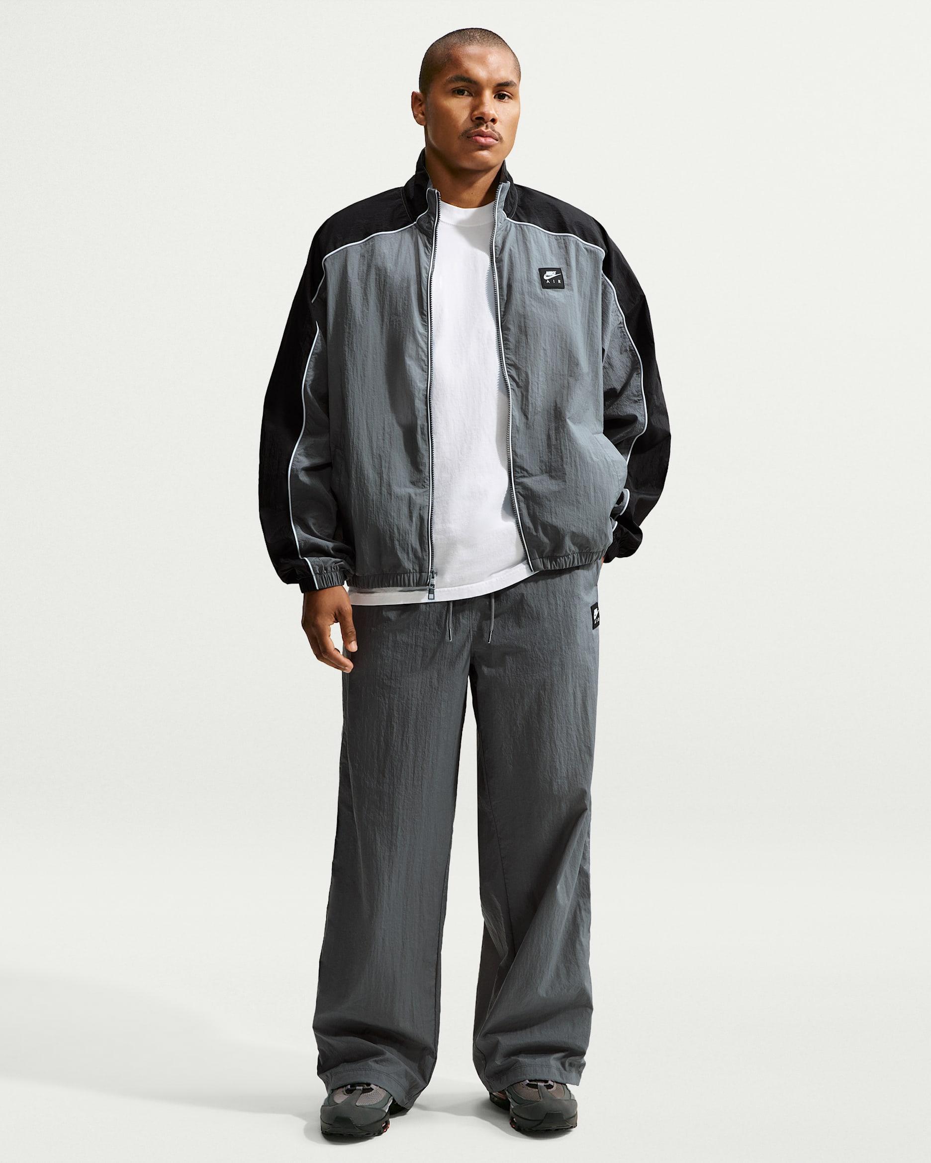Nike Air Men's Woven Track Pants - Smoke Grey/Black