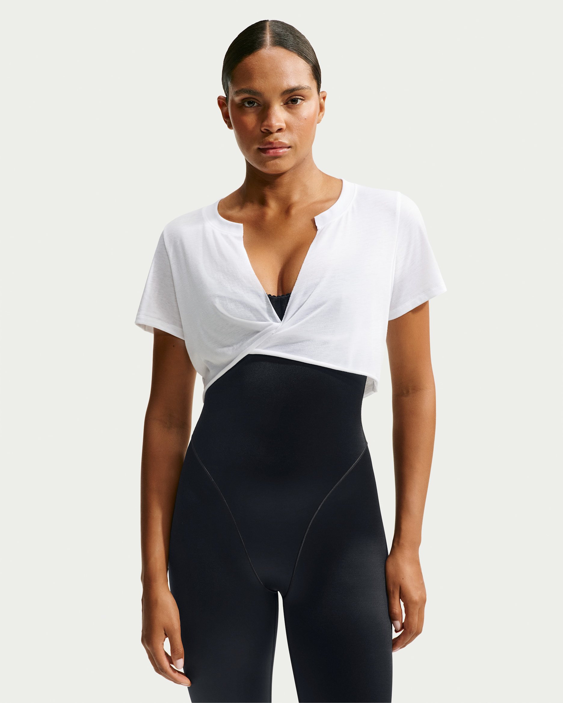 NikeSKIMS Performance Cotton Blend Women's V-Neck Cropped Twist Short-Sleeve Top - NSKM Snow