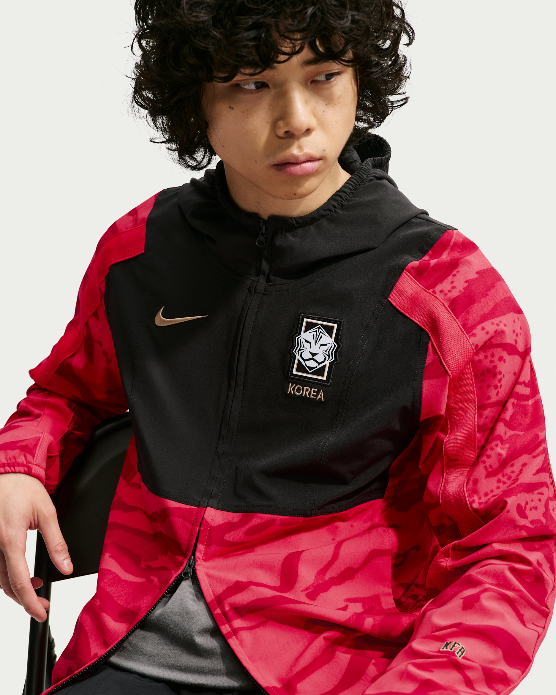 Korea Energy Men's Nike Soccer Woven Jacket - Black/Club Gold