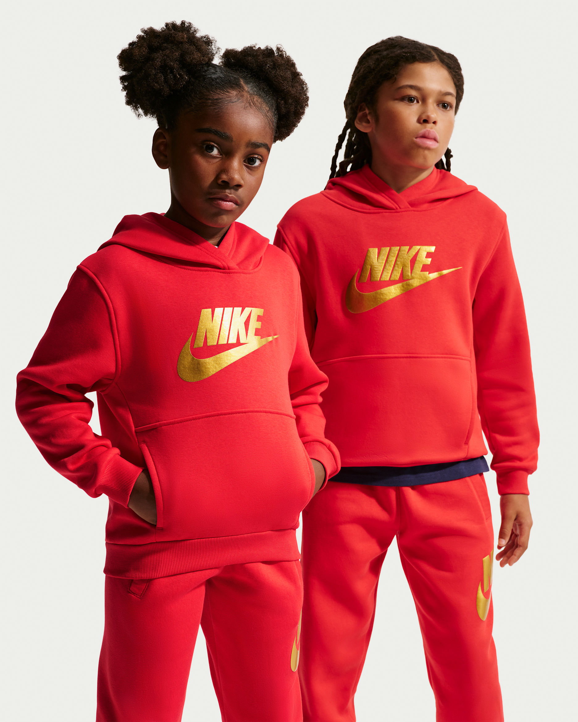 Nike Sportswear Club Fleece Big Kids' Hoodie - University Red/Metallic Gold