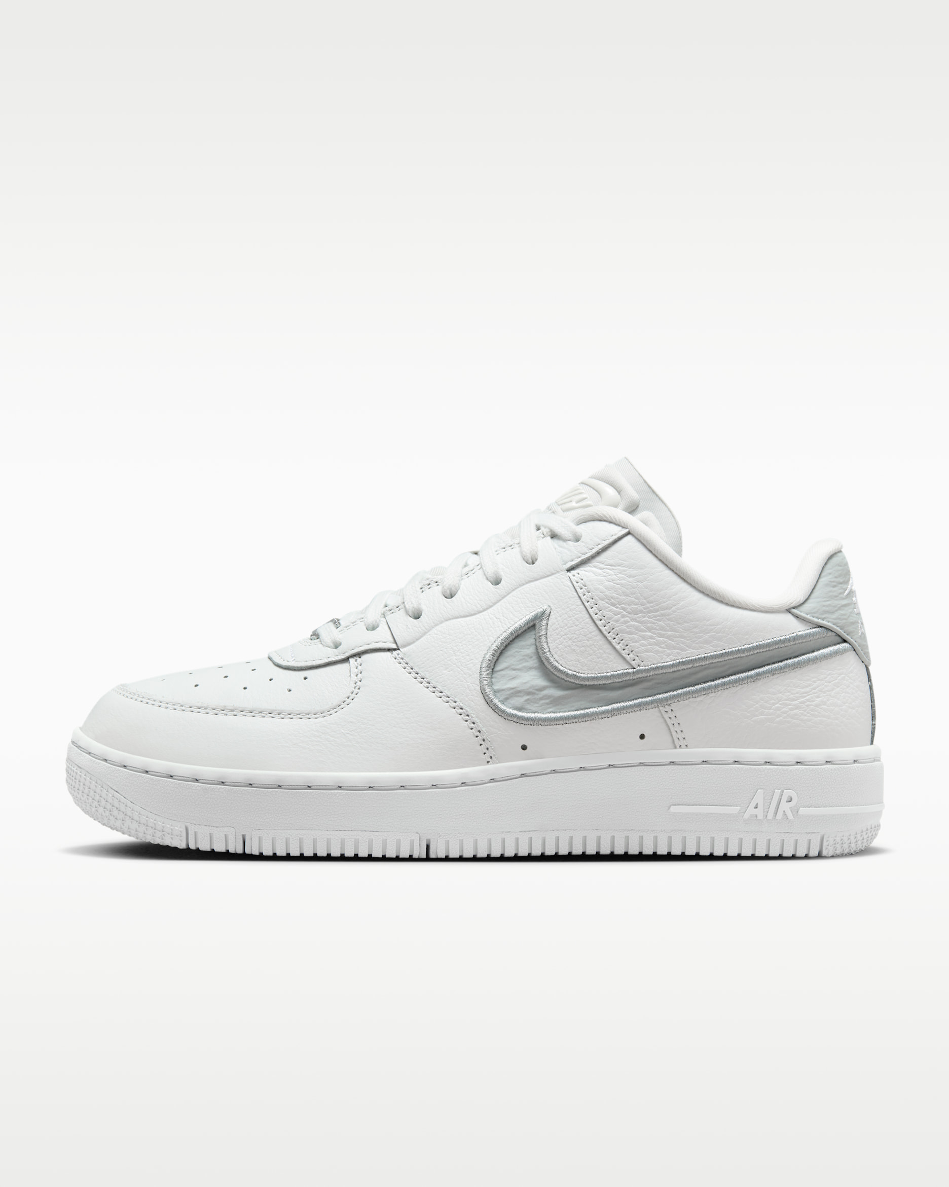 Tenis para mujer Nike Air Force 1 Dance - Blanco cumbre/Polvo fotón/Plata metalizado