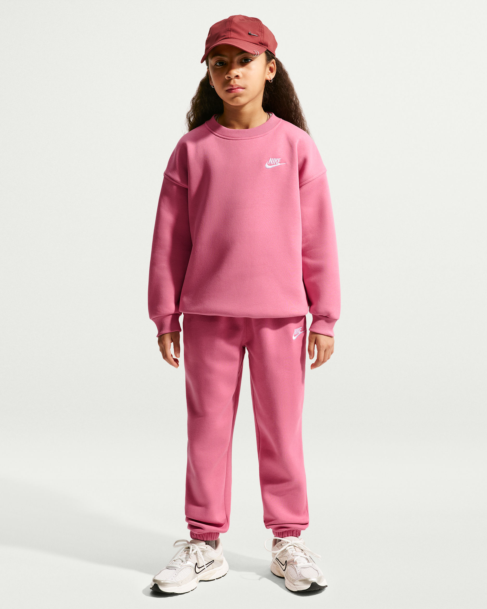 Nike Sportswear Club Fleece Older Kids' Loose Trousers - Peony/Peony/White
