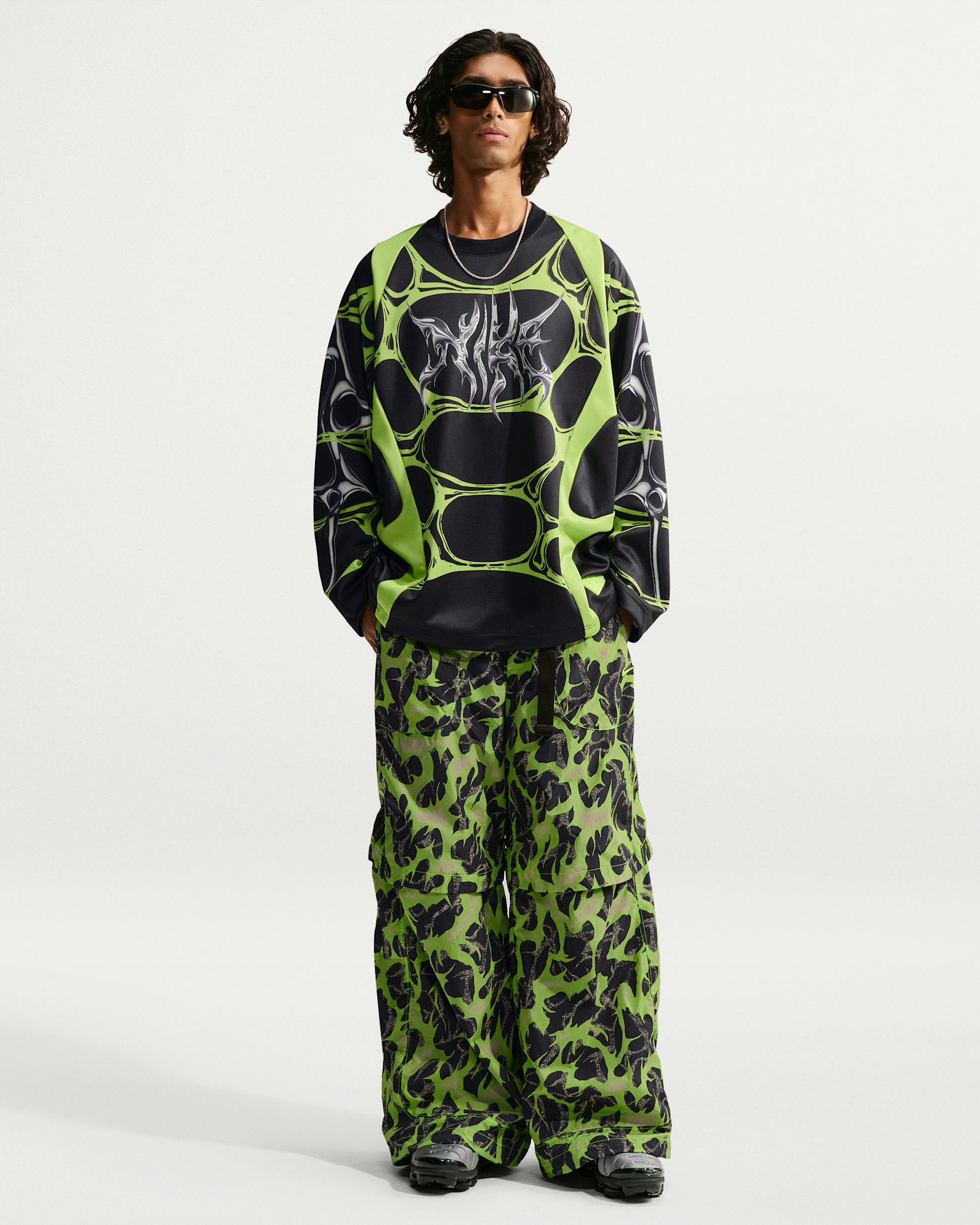 Nike Project F.R.O.G. Men's Woven Convertible Pants - Cream II/Volt Ice/Volt Ice