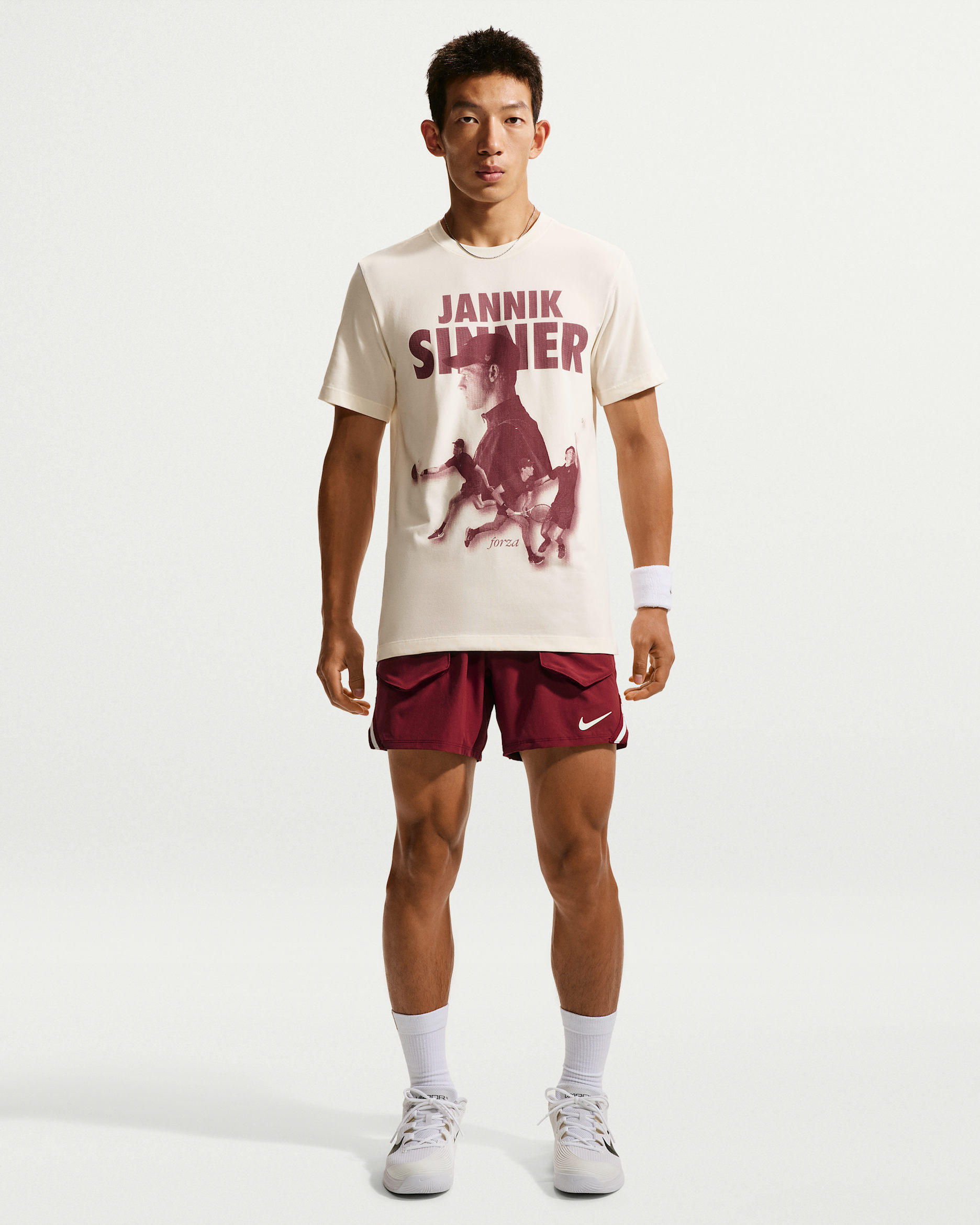 ナイキコート スラム メンズ Dri-FIT テニスショートパンツ - チームレッド/ペールアイボリー