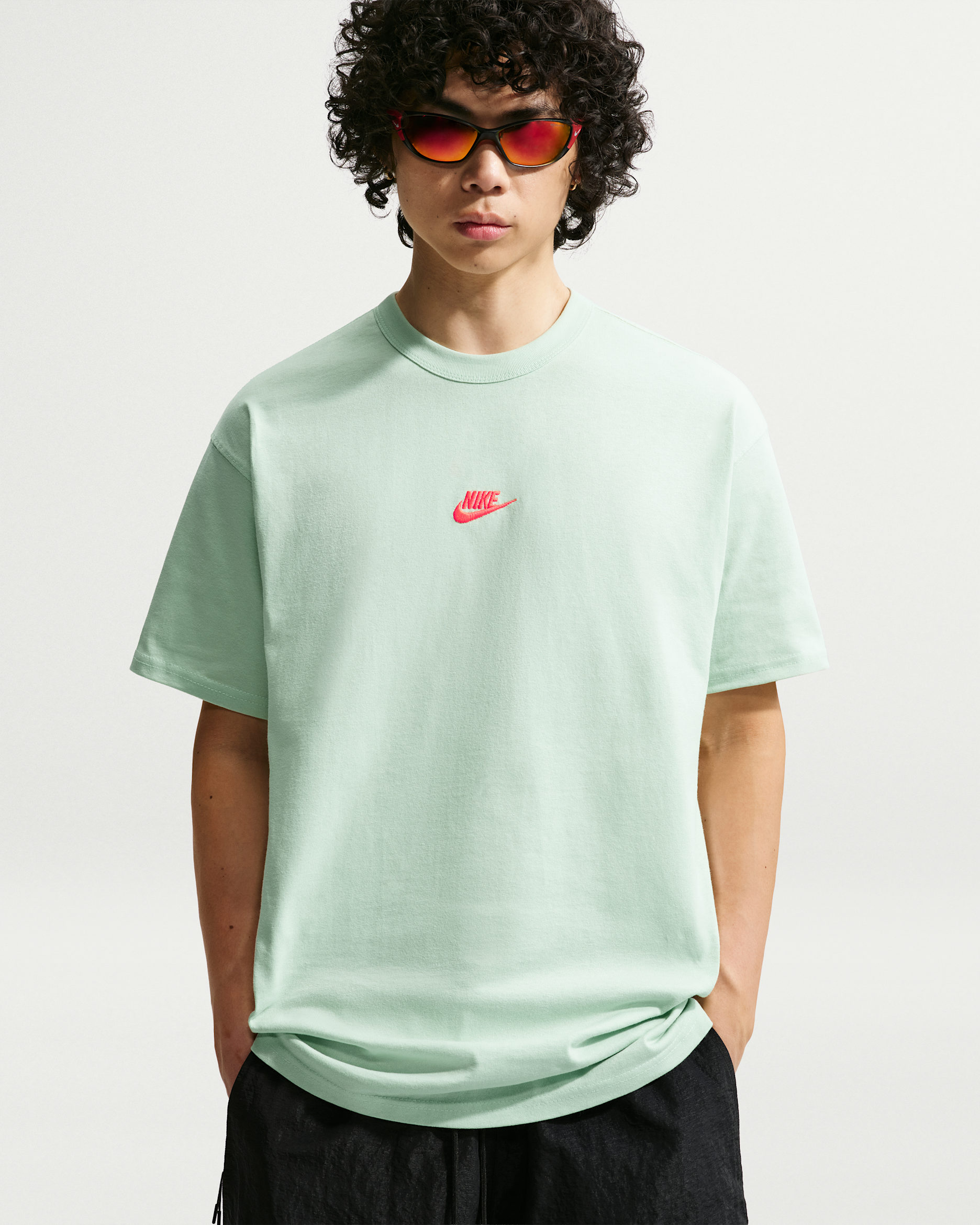 T-shirt Nike Sportswear Premium Essentials – Uomo - Jade Aura