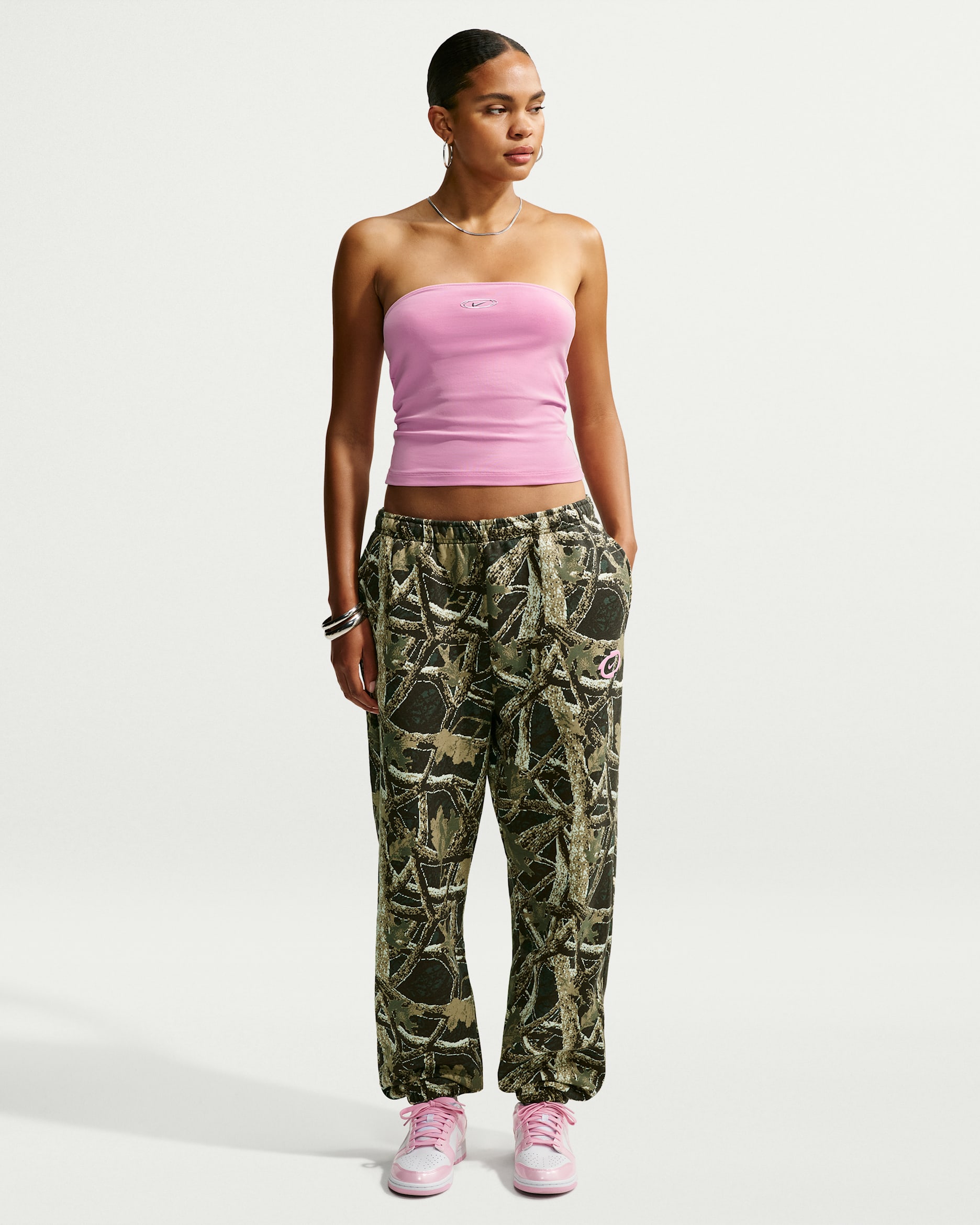 Nike Studio Fleece Medium Weight Women's High-Rise Oversized Cuffed Pants - Camo Green/Pink Rise