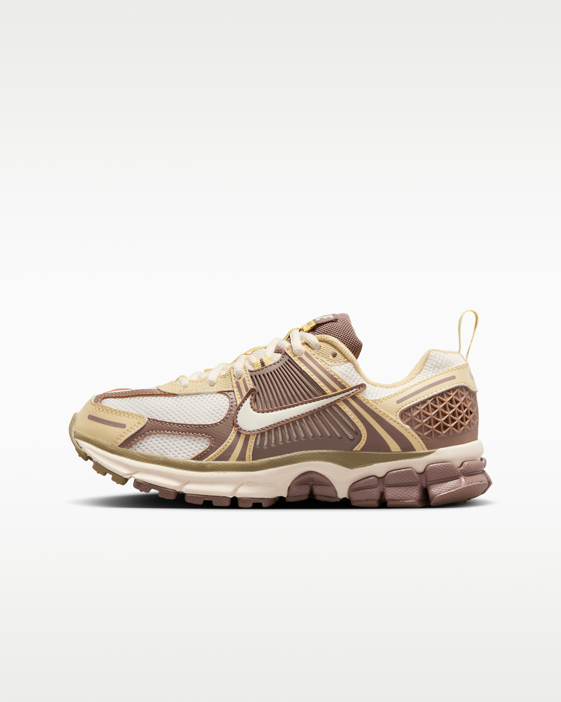 Nike Vomero 5 Older Kids' Shoes with Reflective Design Accents - Pale Ivory/Pale Ivory/Mink Brown/Pale Ivory