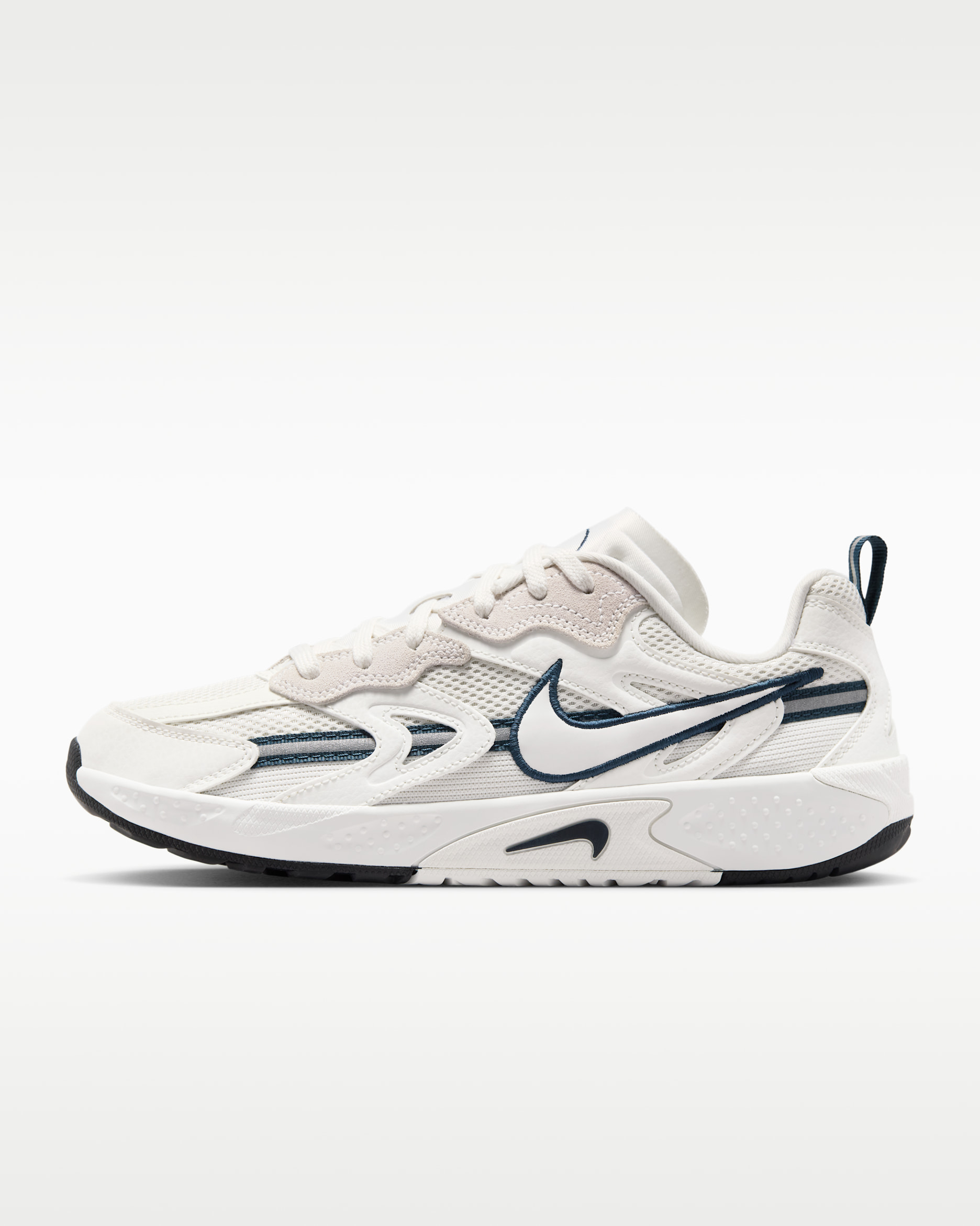 Nike JAM Women's Shoes - Sail/Armoury Navy/Metallic Silver/Summit White