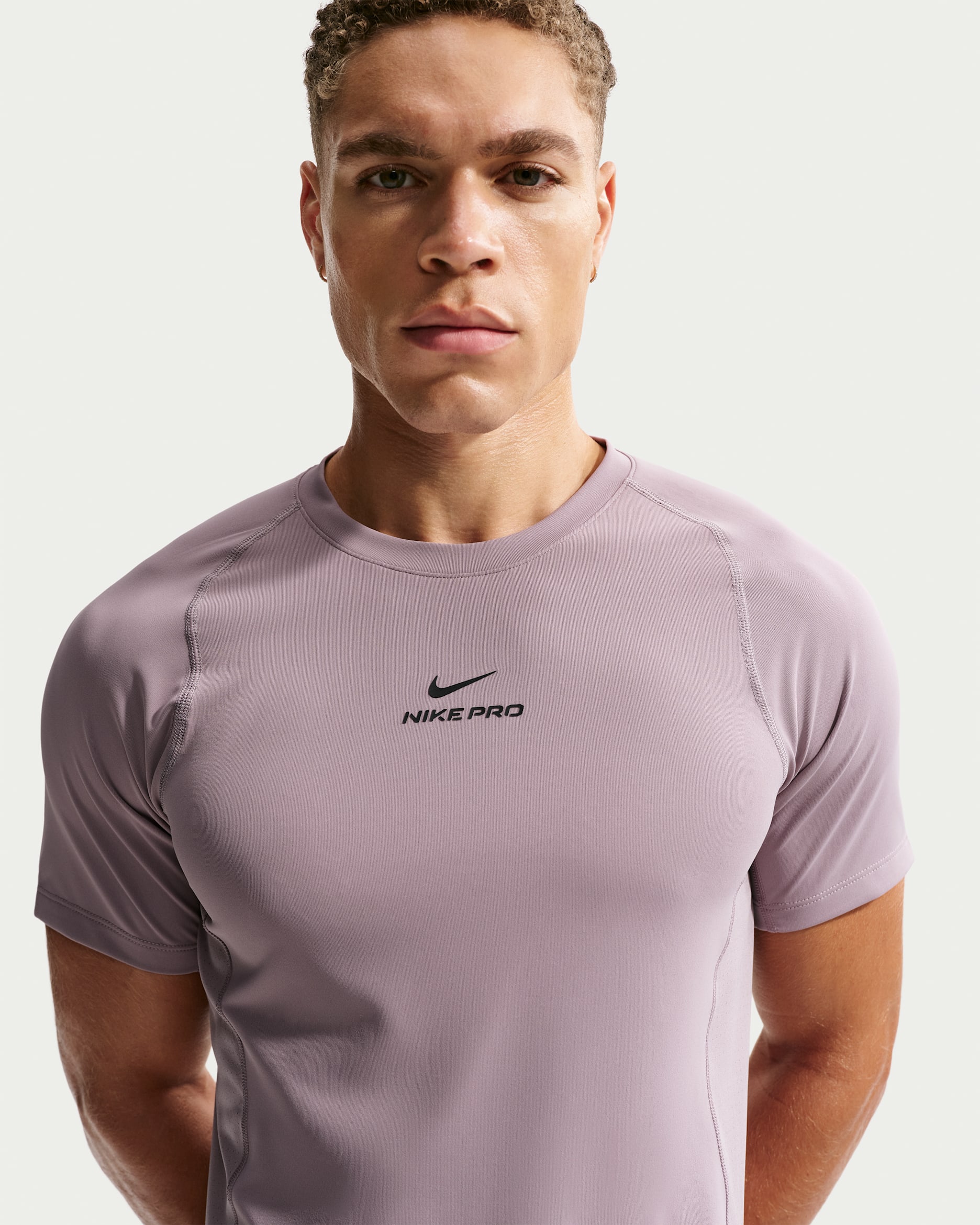 Nike Pro Training Men's Dri-FIT Short-Sleeve Top - Light Violet Ore/Black