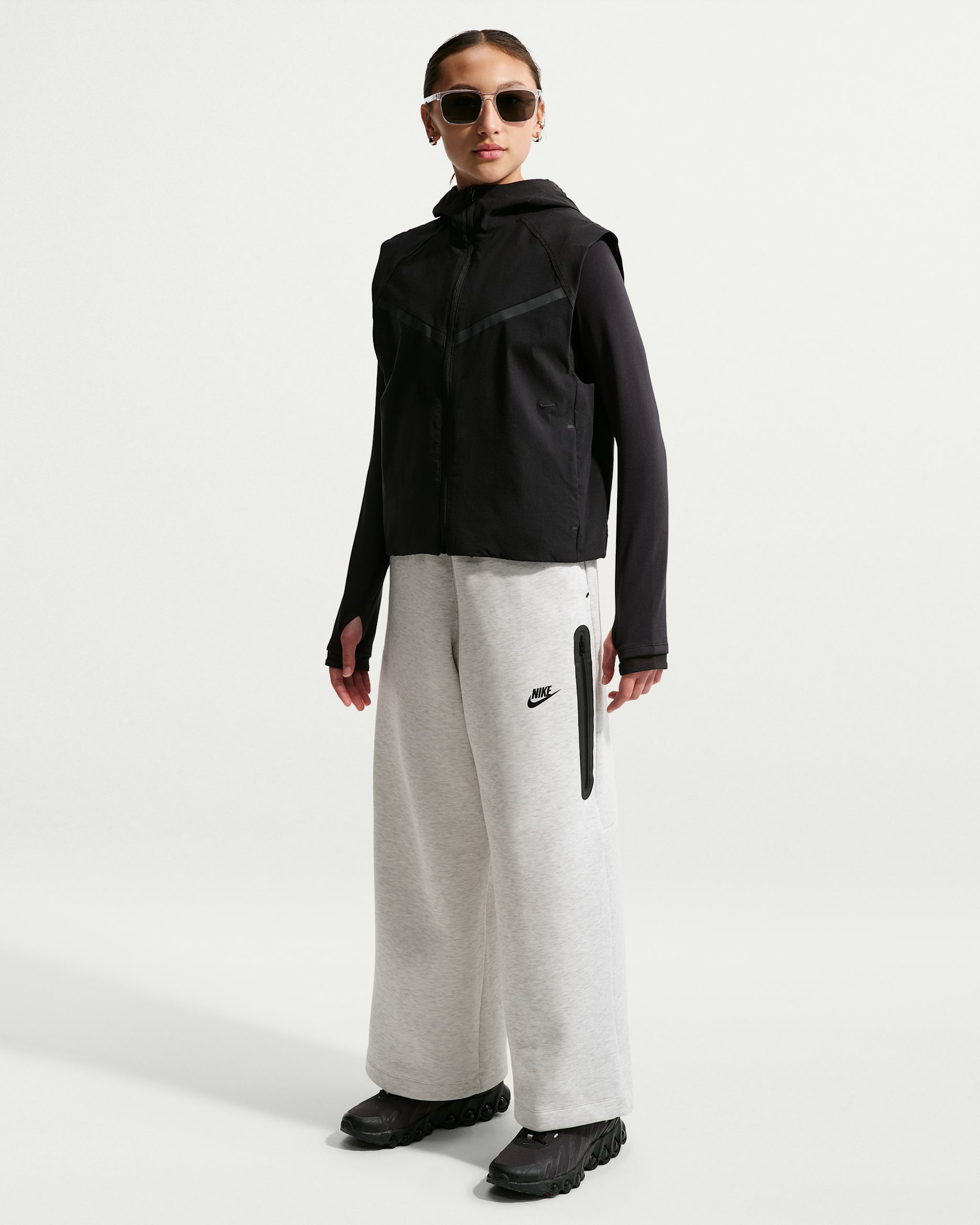 Nike Tech Fleece Big Kids' (Girls') Wide-Leg Pants - Light Grey Heather/Heather/Black