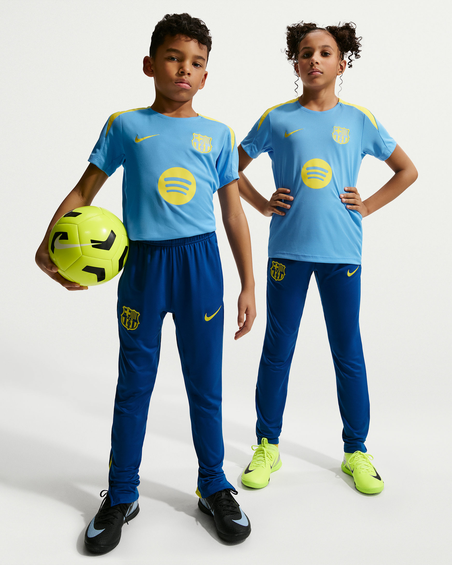F.C. Barcelona Strike Fourth Older Kids' Nike Dri-FIT Football Knit Trousers - Gym Blue/Opti Yellow/Opti Yellow