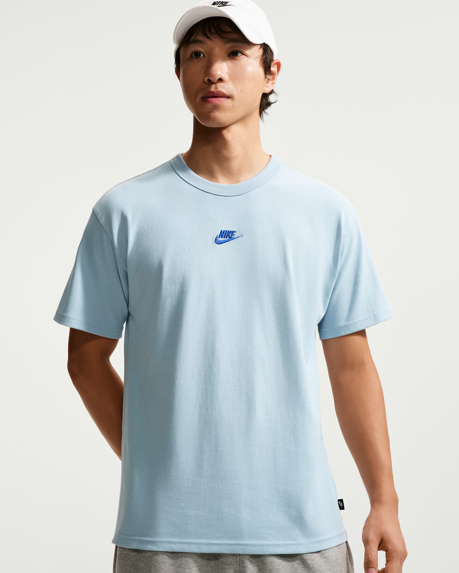 เสื้อยืดผู้ชาย Nike Sportswear Premium Essentials - Light Armory Blue
