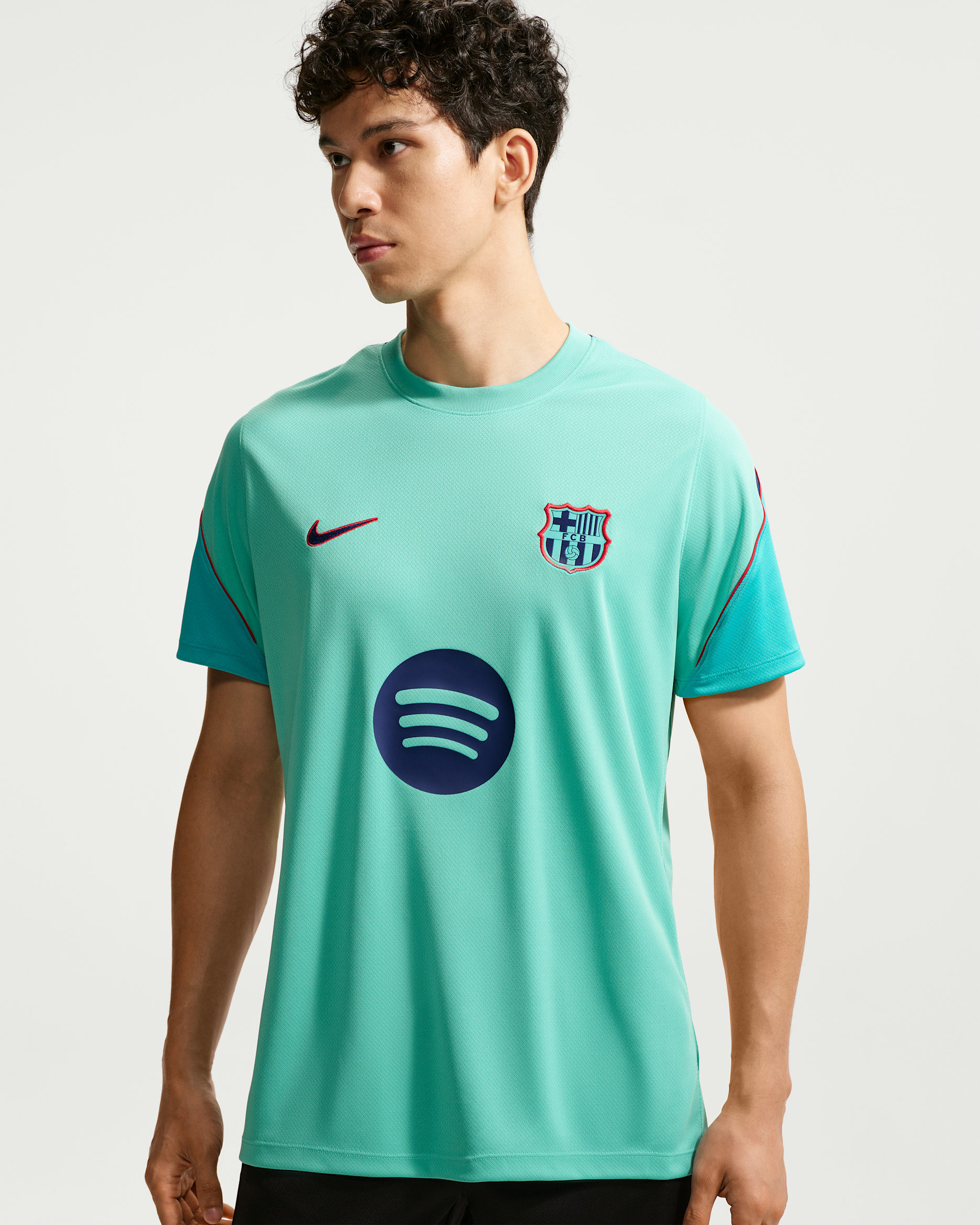 FC Barcelona Strike (tredjedrakt) Nike Soccer Dri-FIT kortermet fotballtrøye til herre - Green Frost/Dusty Cactus/Loyal Blue/Loyal Blue