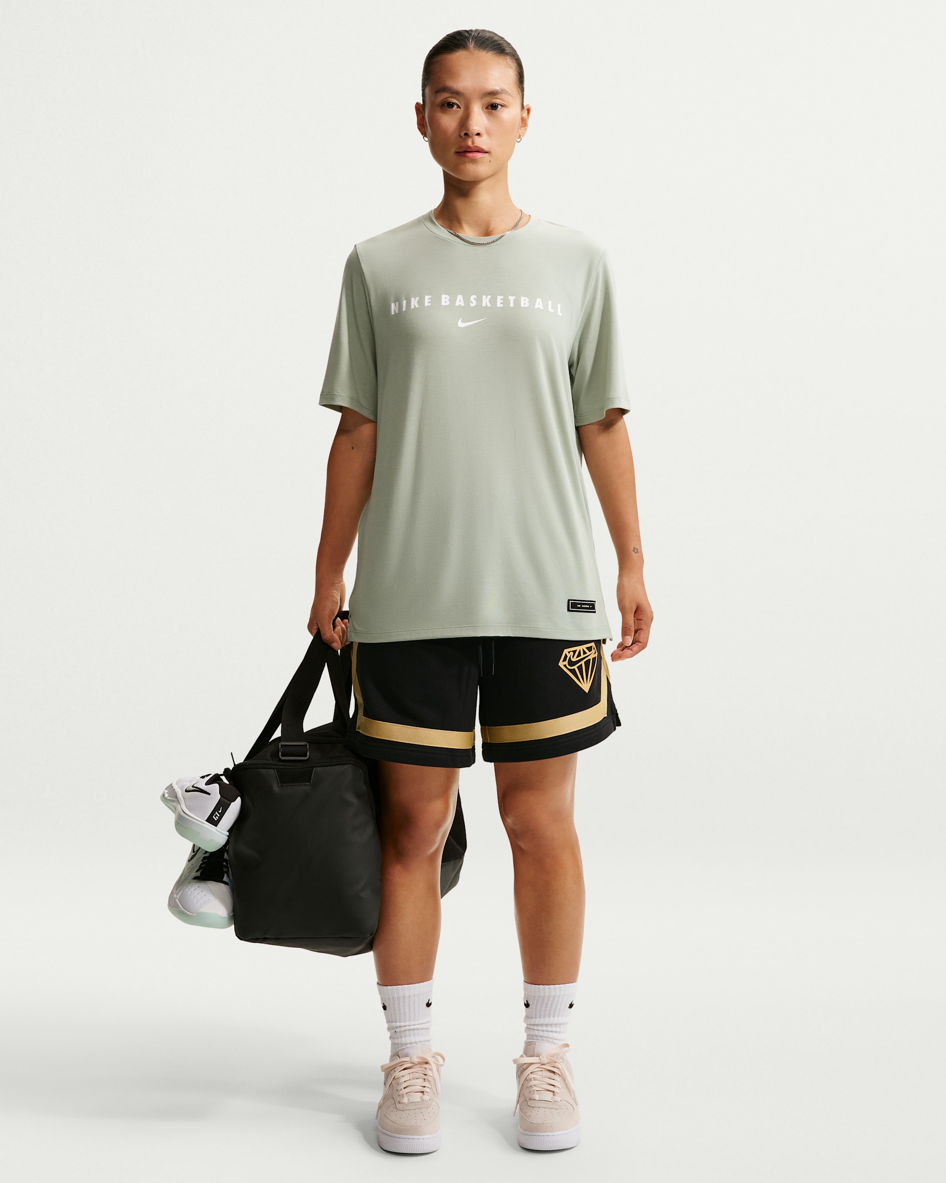 Nike Crossover Women's 12.5cm (approx.) Fleece Basketball Shorts - Black/Club Gold/Club Gold