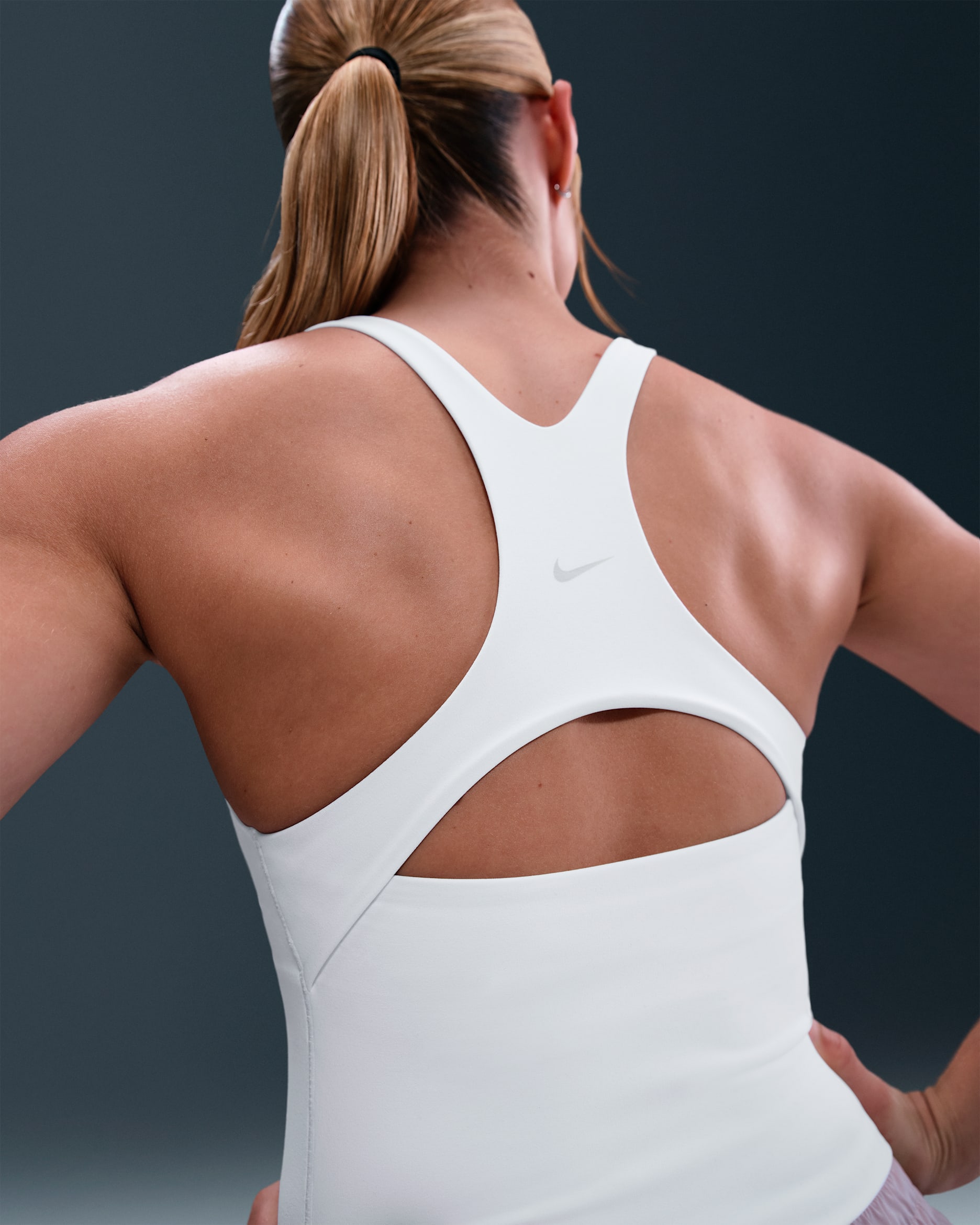 Nike Zenvy Women's Light-Support Sports Bra Tank - White/Cool Grey