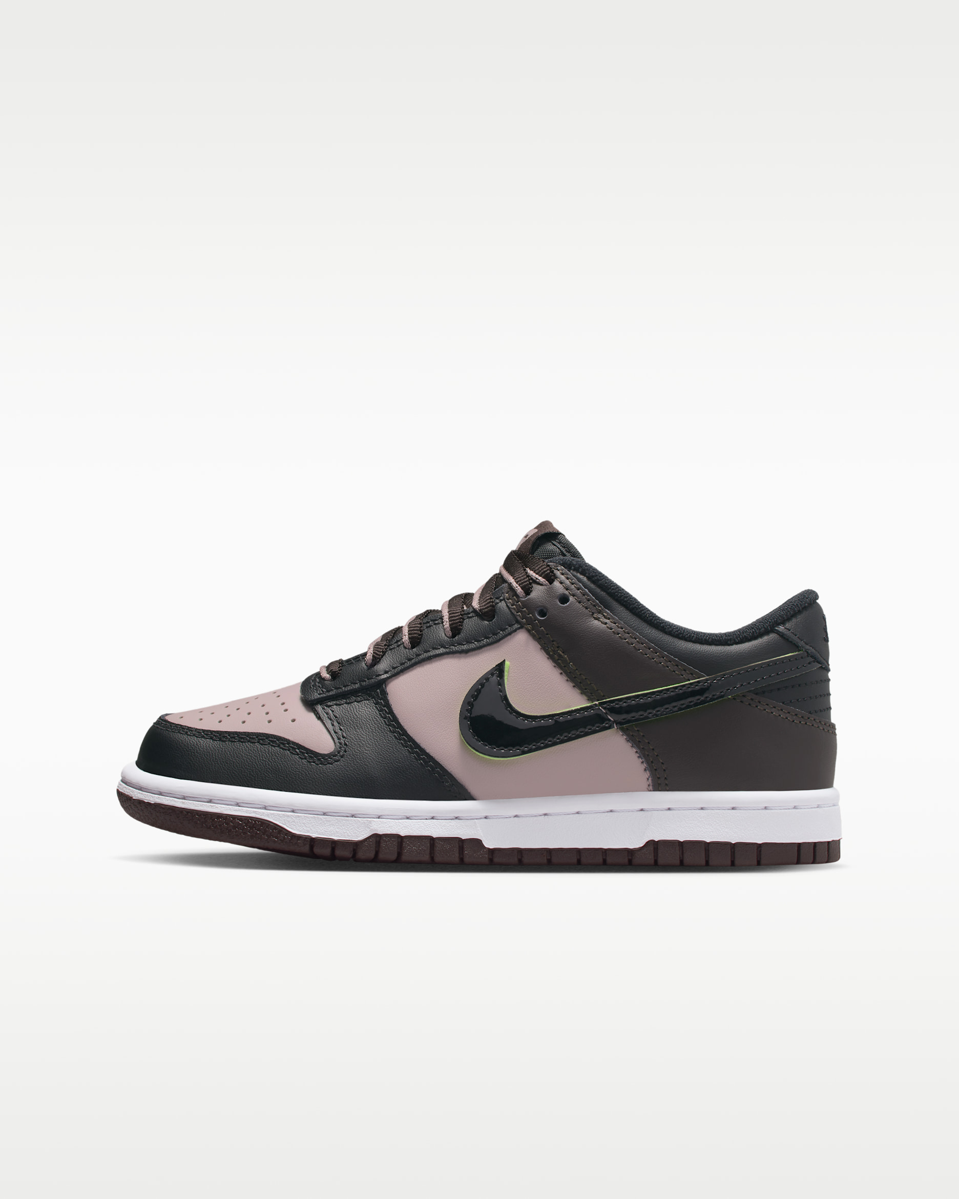 Nike Dunk Low SE Older Kids' Shoes - Particle Rose/Velvet Brown/White/Black