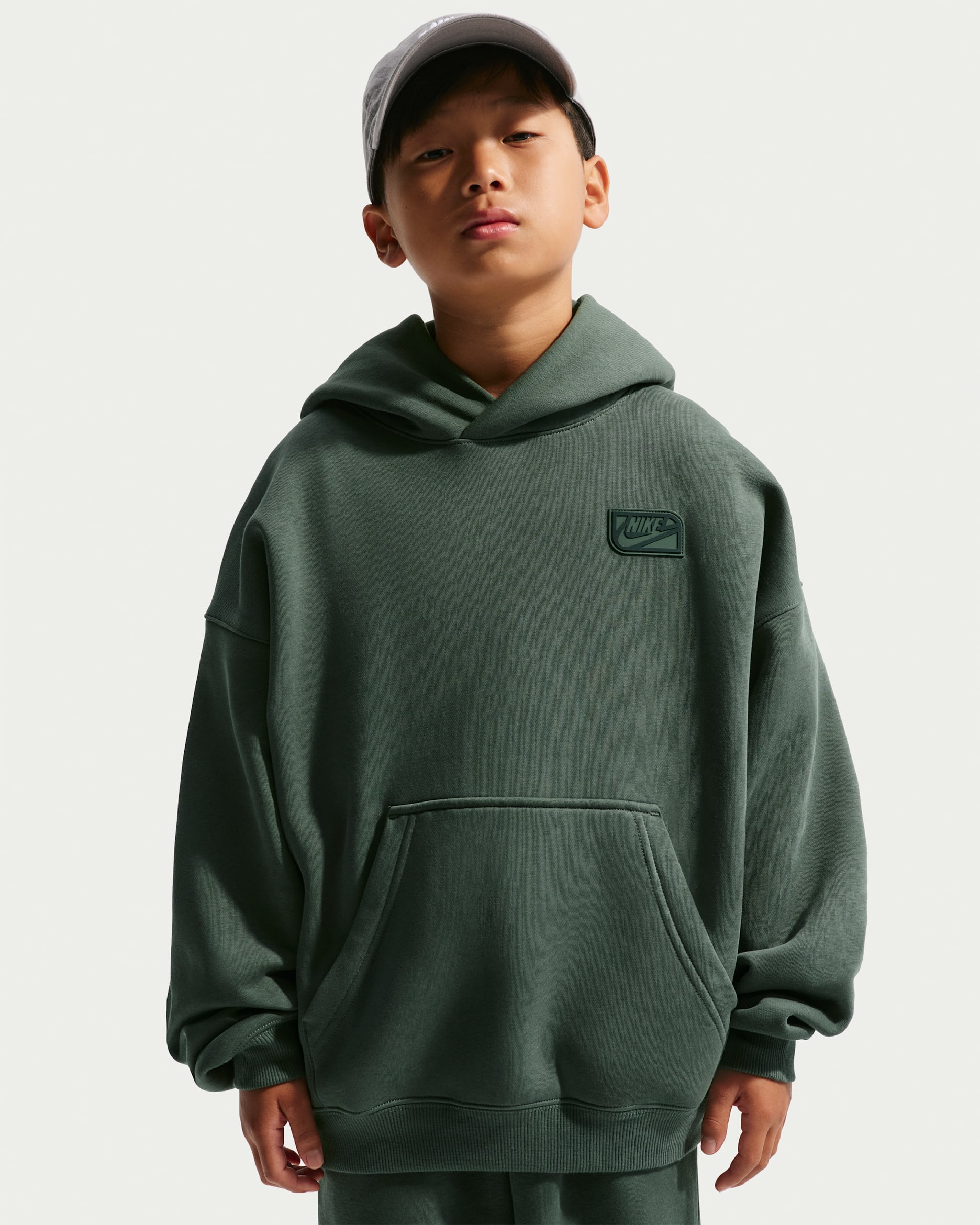 Nike Sportswear Club Fleece Big Kids' Oversized Fleece Hoodie - Camo Green/Black Spruce