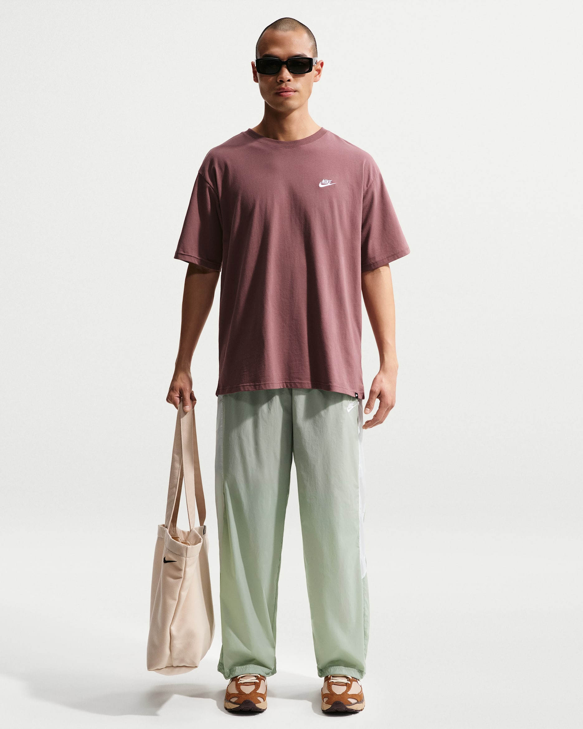 나이키 윈드러너 남성 경량 UV 팬츠 - 제이드 호라이즌/배얼리 그린/화이트