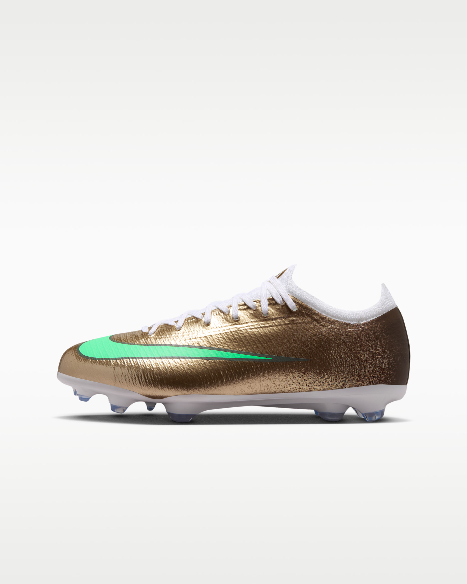 Chaussure de foot basse à crampons pour terrain sec Nike Jr. Mercurial Vapor 17 Pro "Kylian Mbappé" pour pré-ado - Metallic Gold/Green Glow