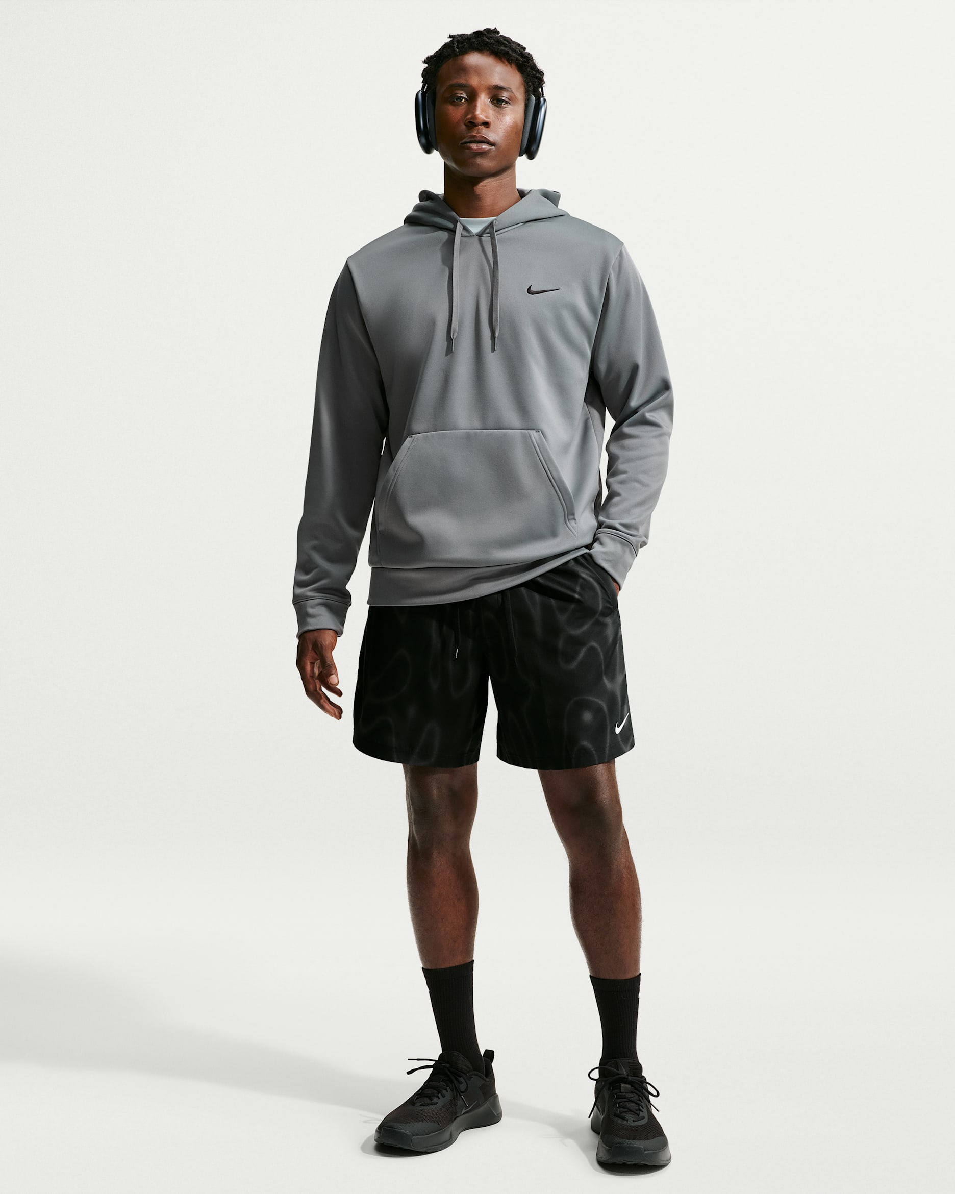 Shorts versátiles Dri-FIT de 18 cm para hombre Nike Form - Negro/Blanco