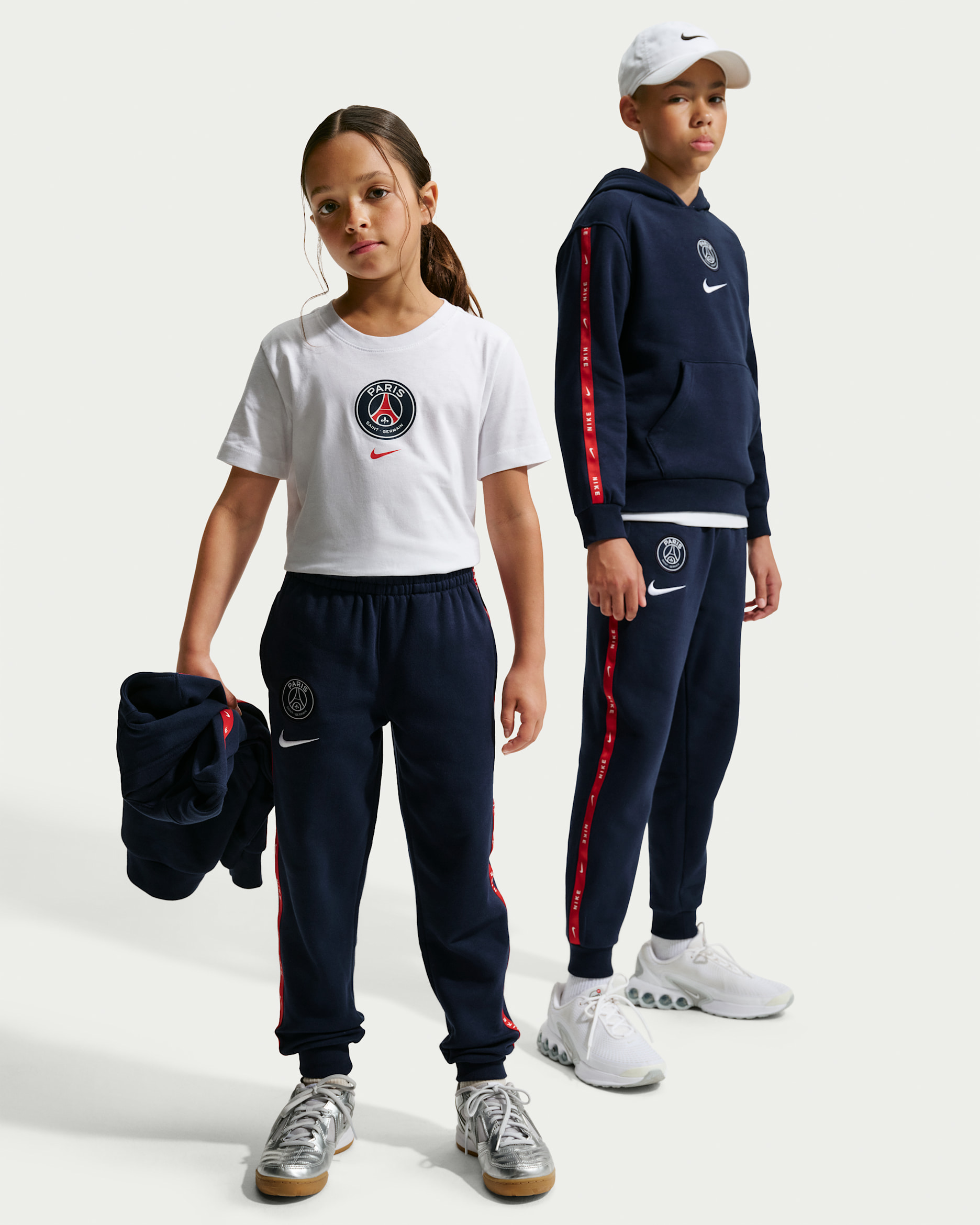 Paris Saint-Germain Home City Side Nike Fleece-Fußballjogger (Herren) - College Navy/Weiß