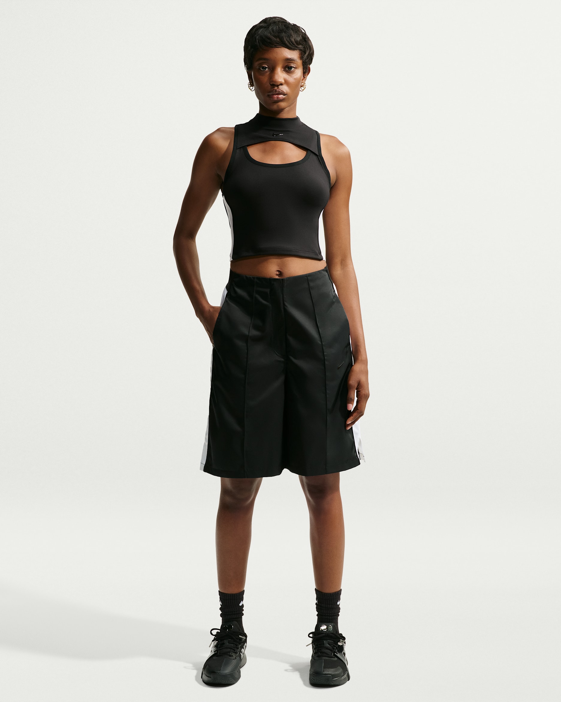 Naomi Osaka Women's Loose Mid-Rise Shorts - Black/White/Black/Black