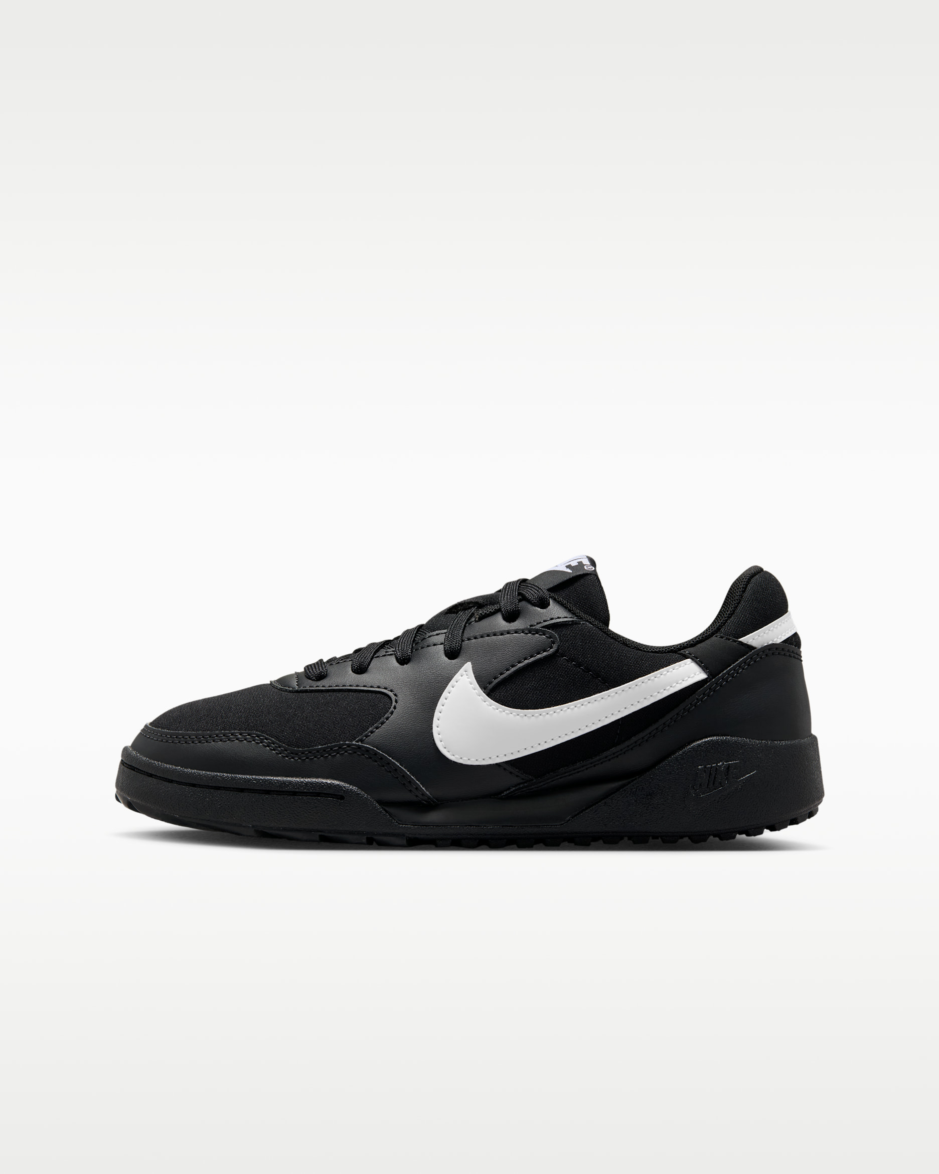 Nike Terra Manta Older Kids' Shoes - Black/White