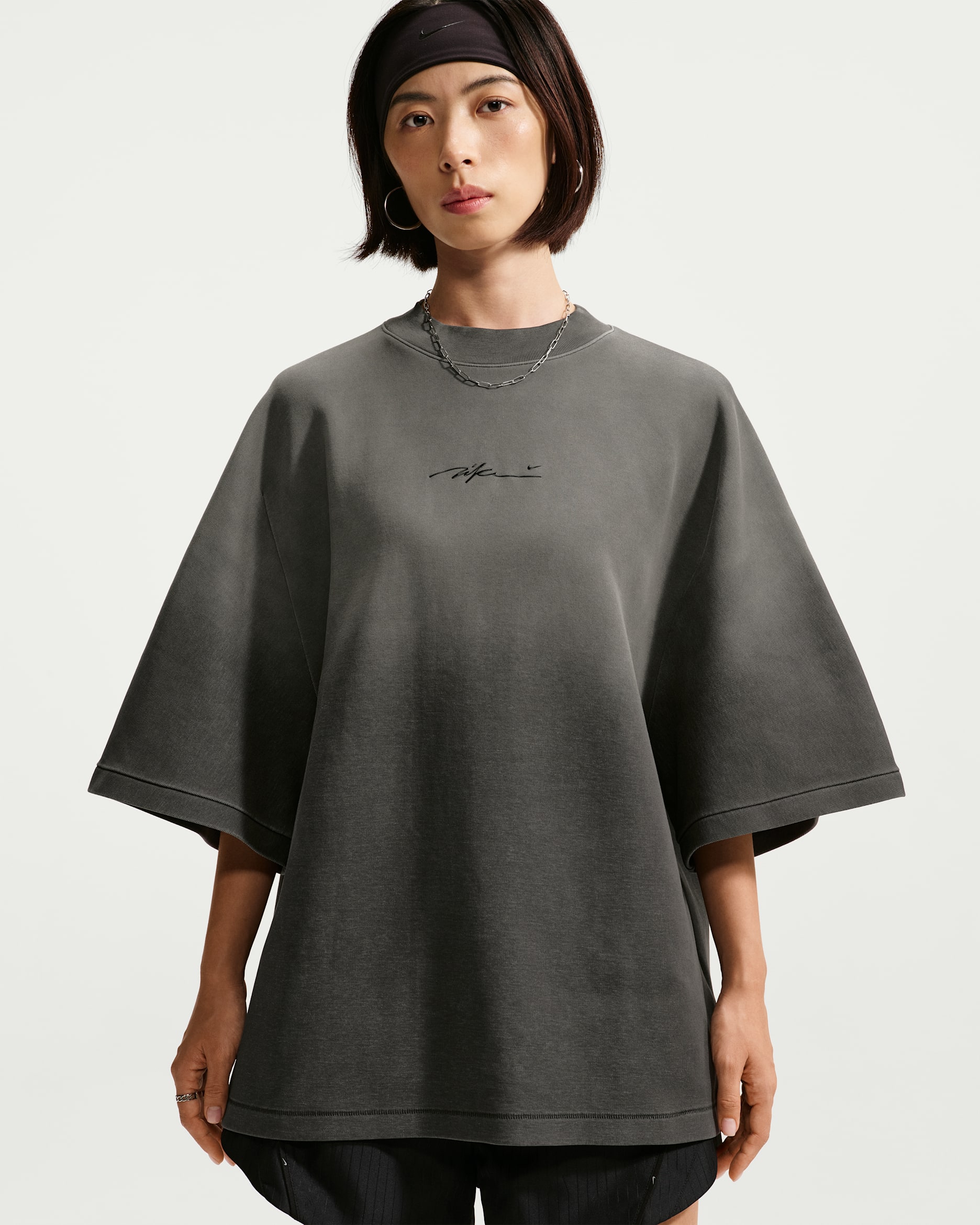 Nike Energy Women's Oversized Short-Sleeve T-Shirt - Black
