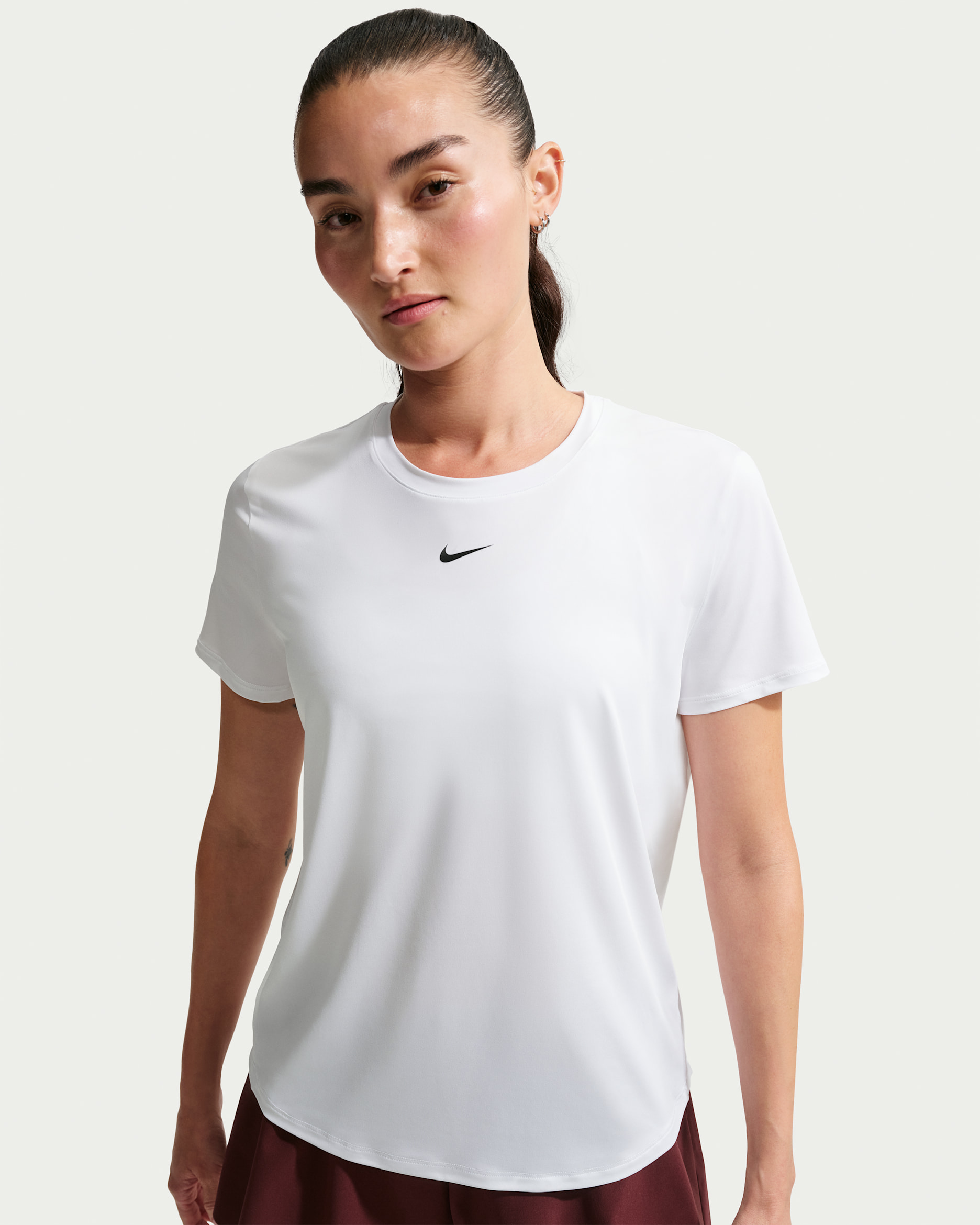 Playera de manga corta Dri-FIT para mujer Nike One Classic - Blanco/Negro