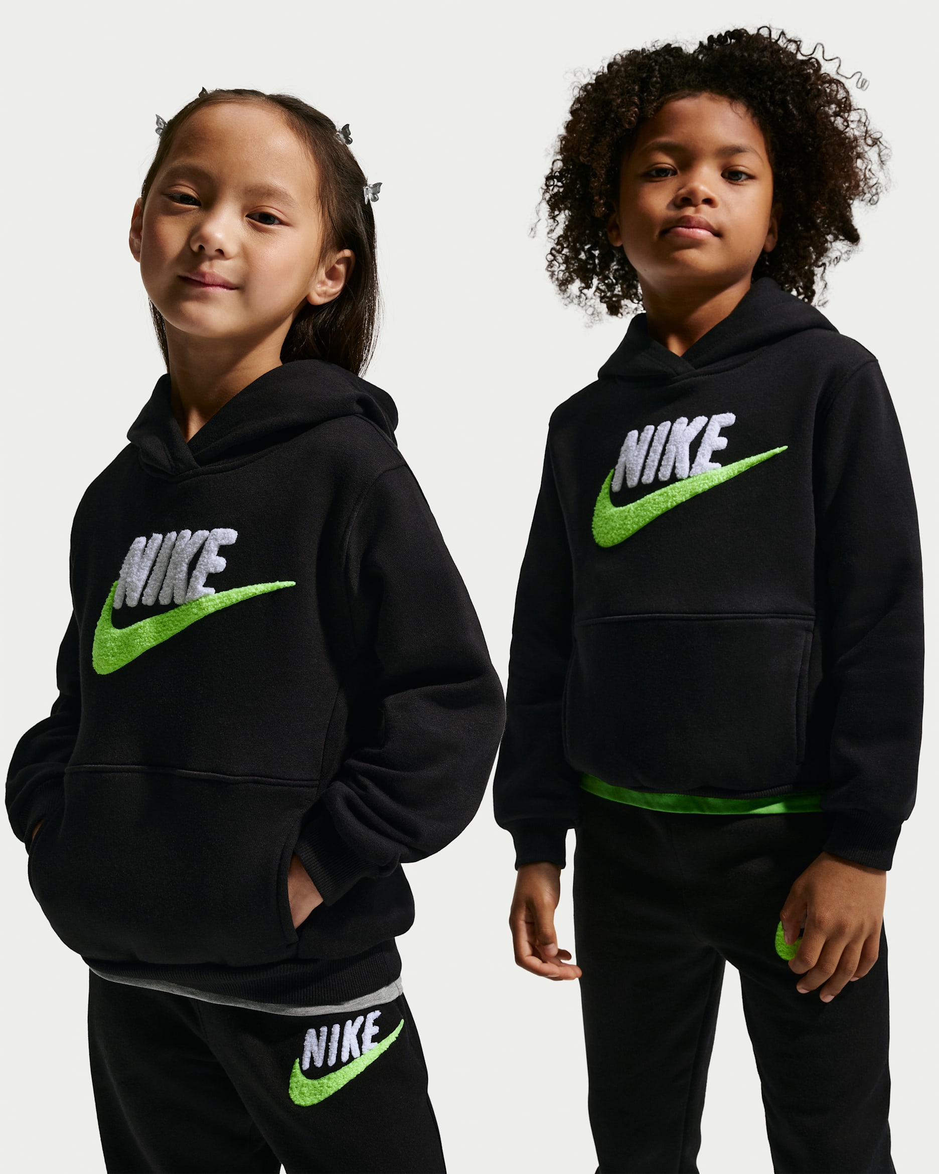 Sudadera con gorro sin cierre para niños talla pequeña Nike Club Chenille - Negro