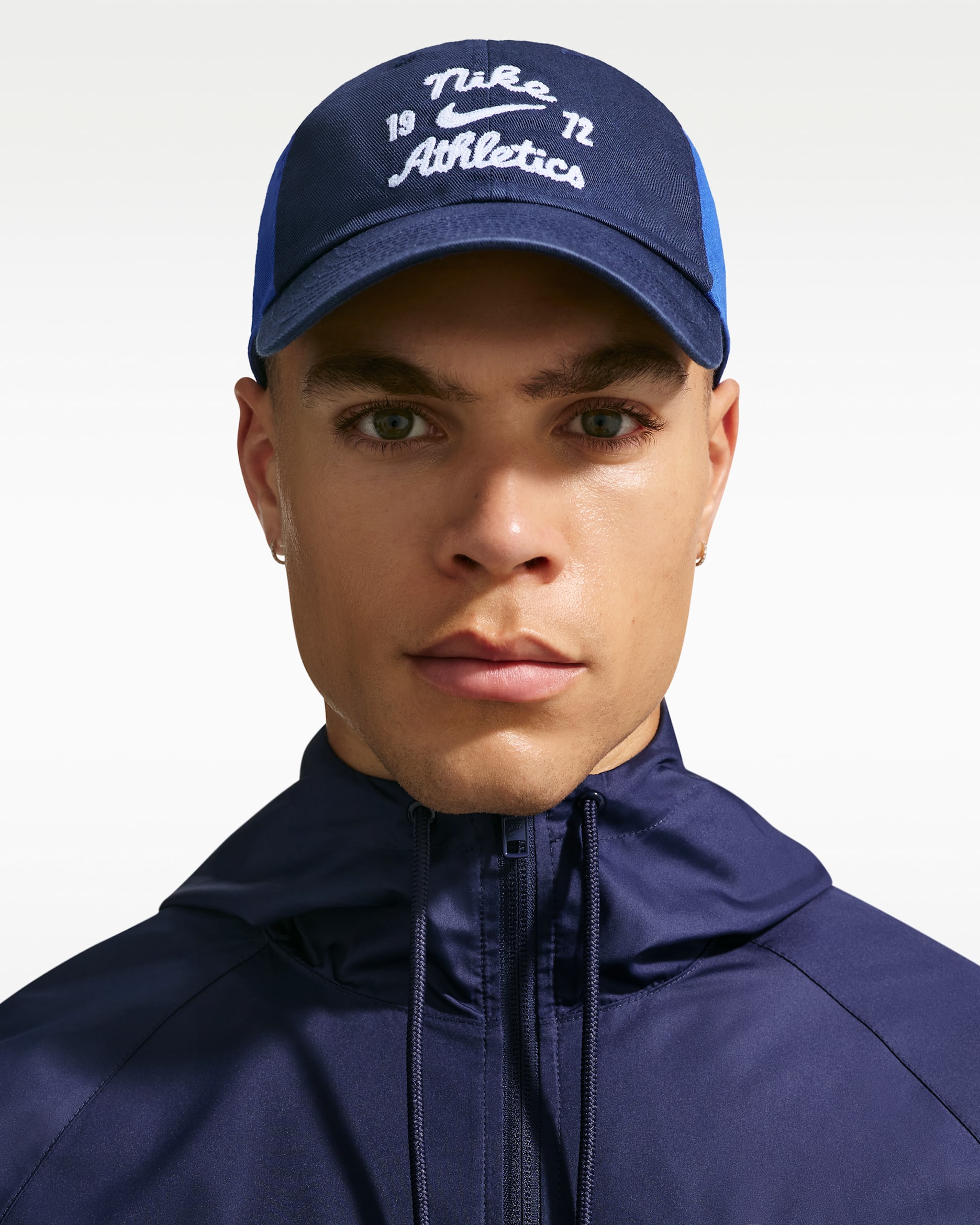 나이키 클럽 언스트럭처 캡 - 옵시디언/게임 로얄/화이트