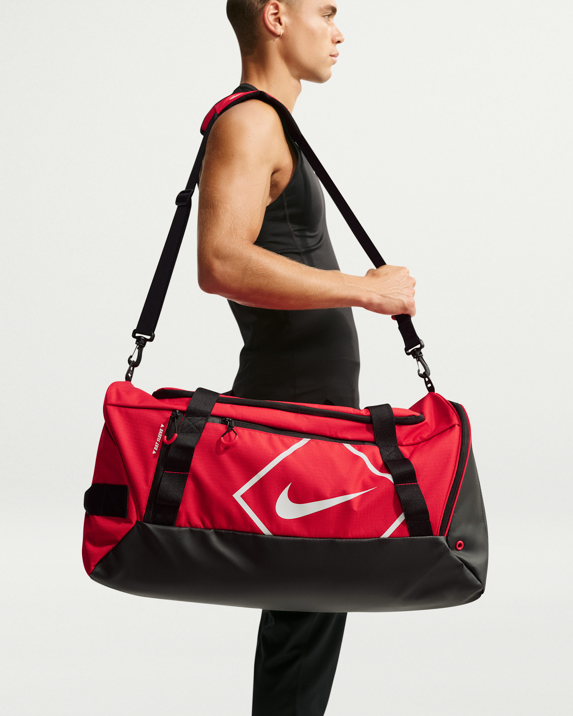 Nike Diamond Duffel Bag (72L) - University Red